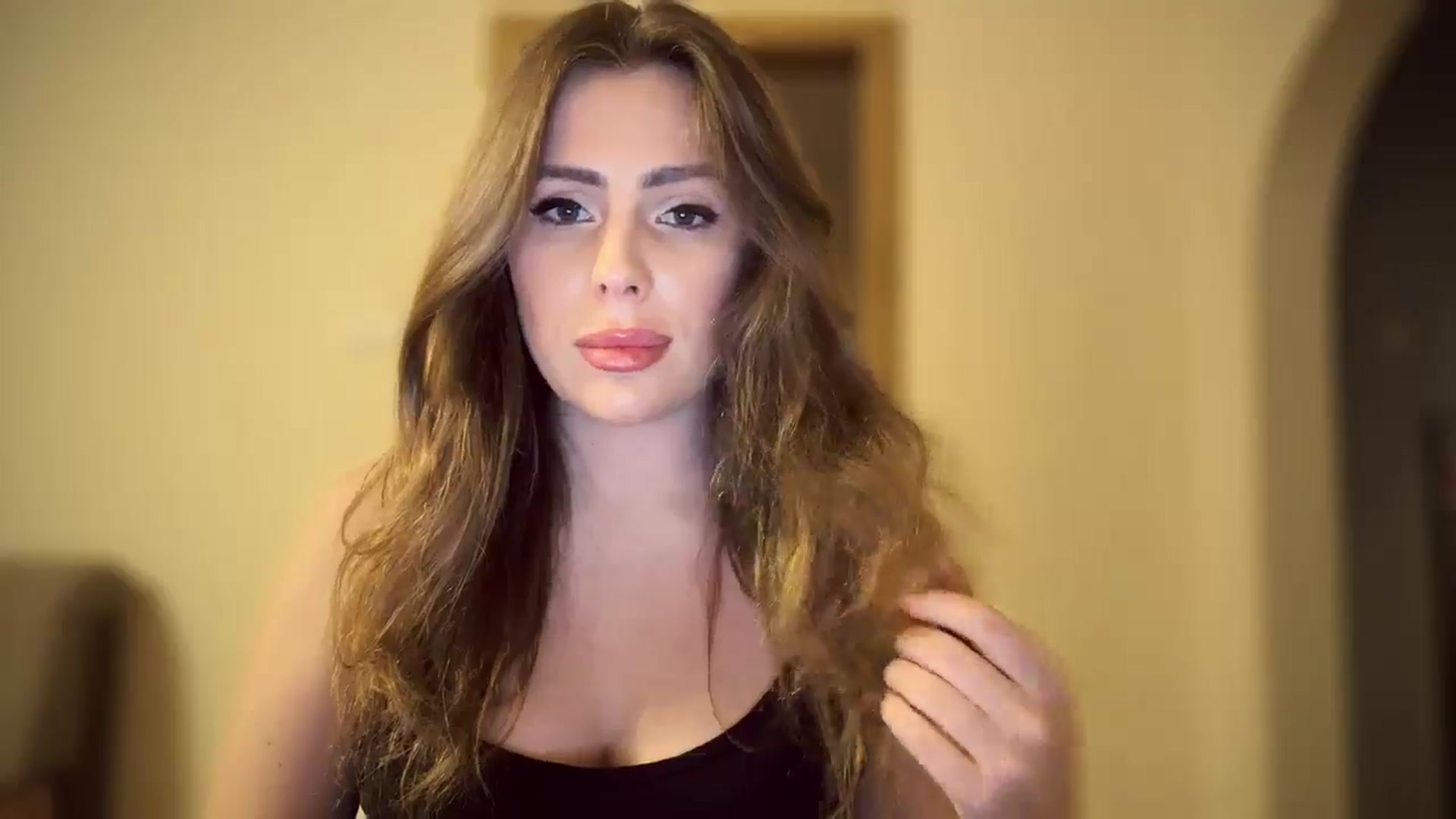 Gallery image thumbnail from BeepBoob777's myfreecams stream on, 03/15/2025, 23:05 image 4 of 20