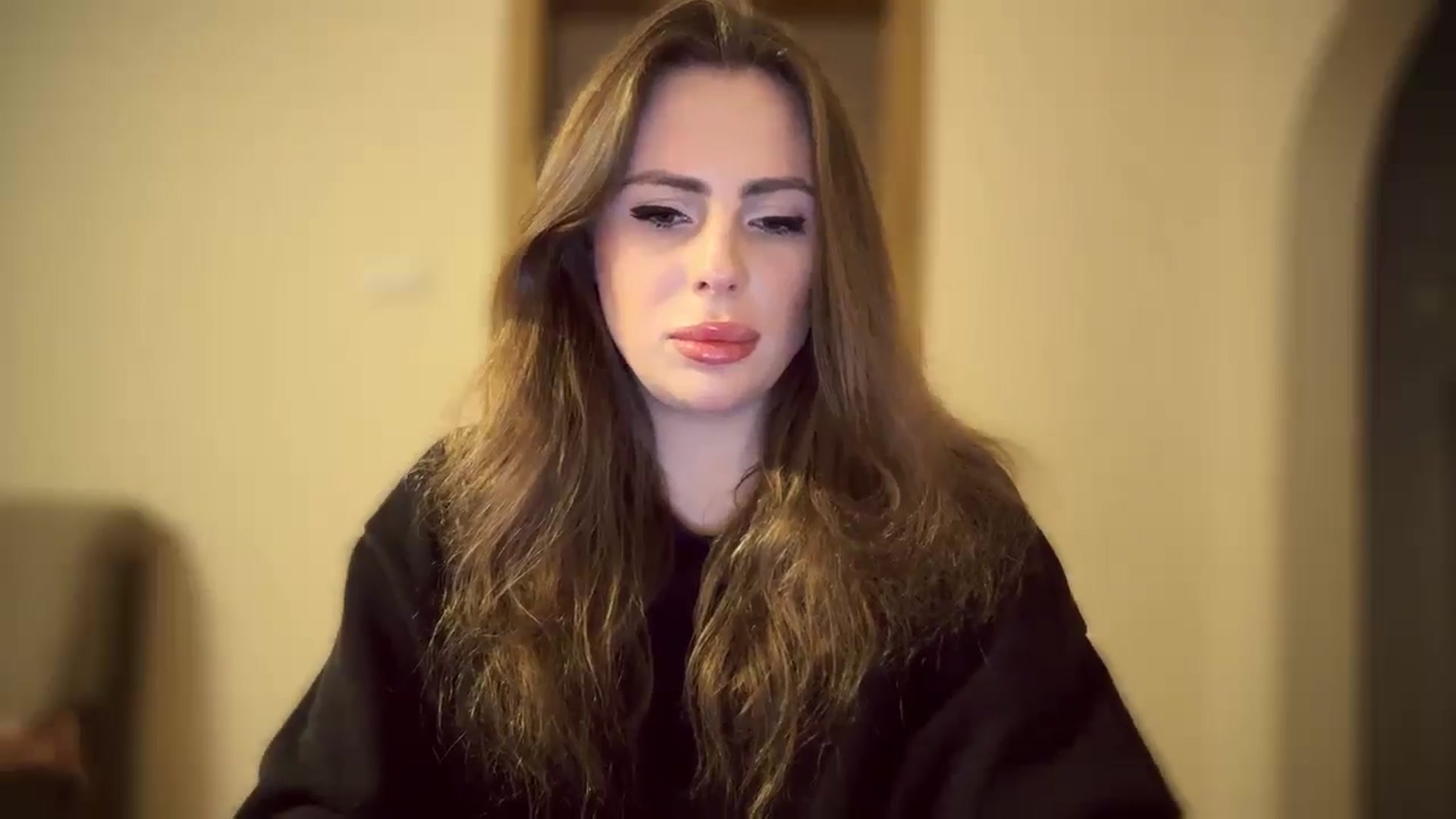Gallery image thumbnail from BeepBoob777's myfreecams stream on, 03/16/2025, 24:01 image 14 of 20