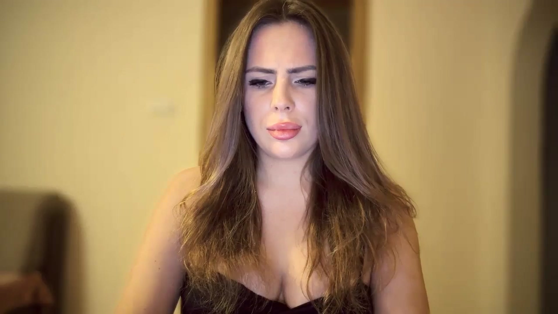 Gallery image thumbnail from BeepBoob777's myfreecams stream on, 04/13/2025, 22:08 image 11 of 20