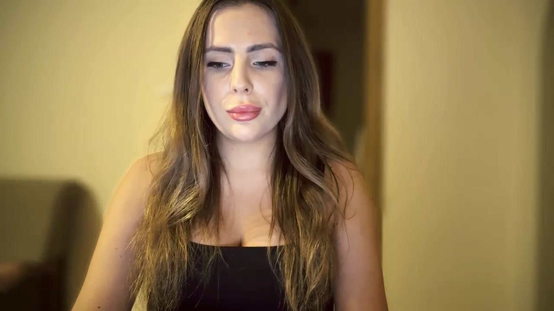 Gallery image thumbnail from BeepBoob777's myfreecams stream on, 09/27/2025, 23:01 image 13 of 20