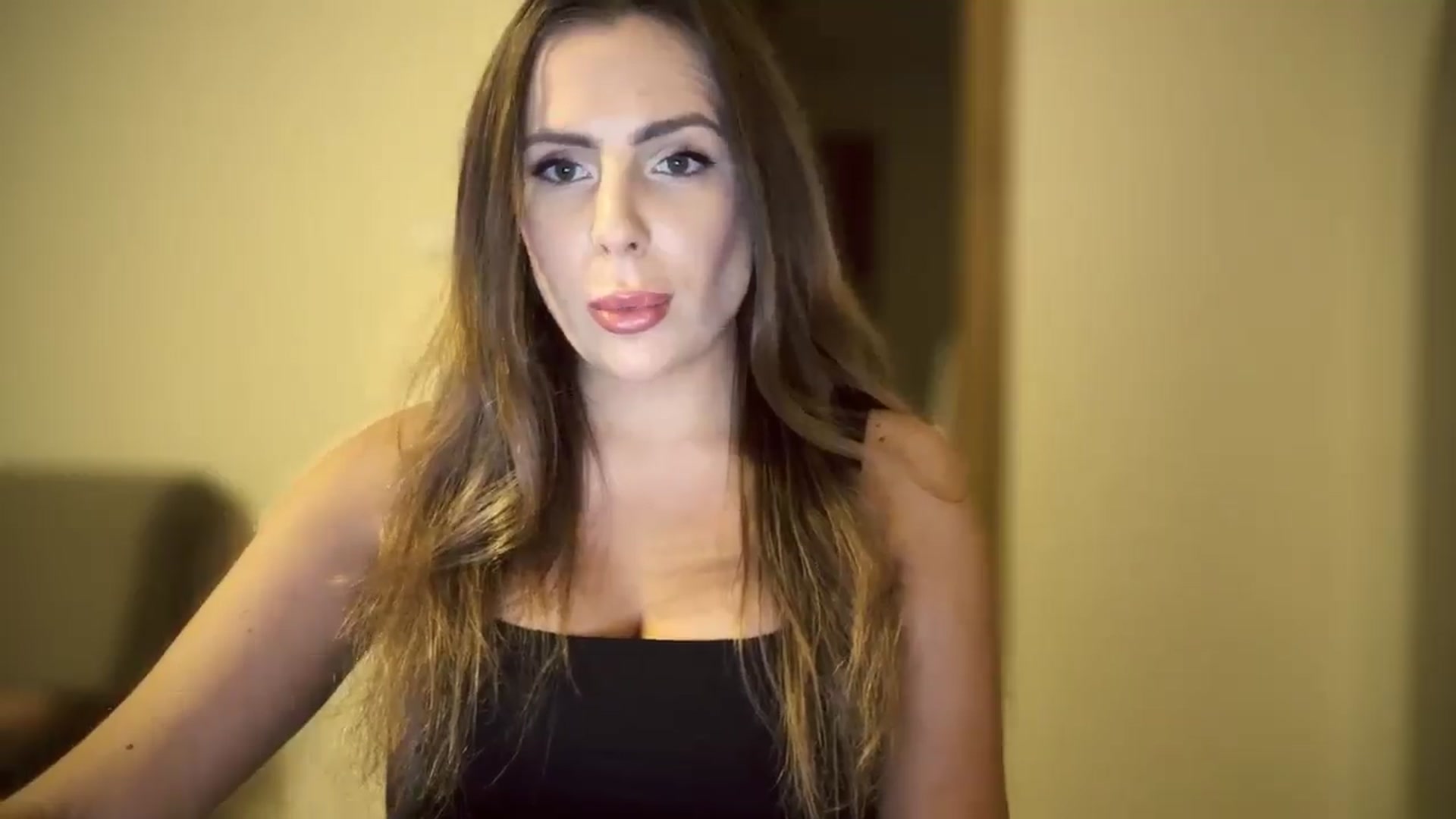 Gallery image thumbnail from BeepBoob777's myfreecams stream on, 09/27/2025, 23:01 image 9 of 20
