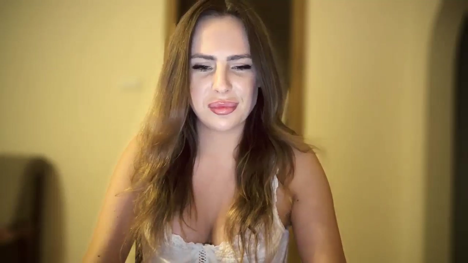 Gallery image thumbnail from BeepBoob777's myfreecams stream on, 11/16/2025, 23:37 image 2 of 20