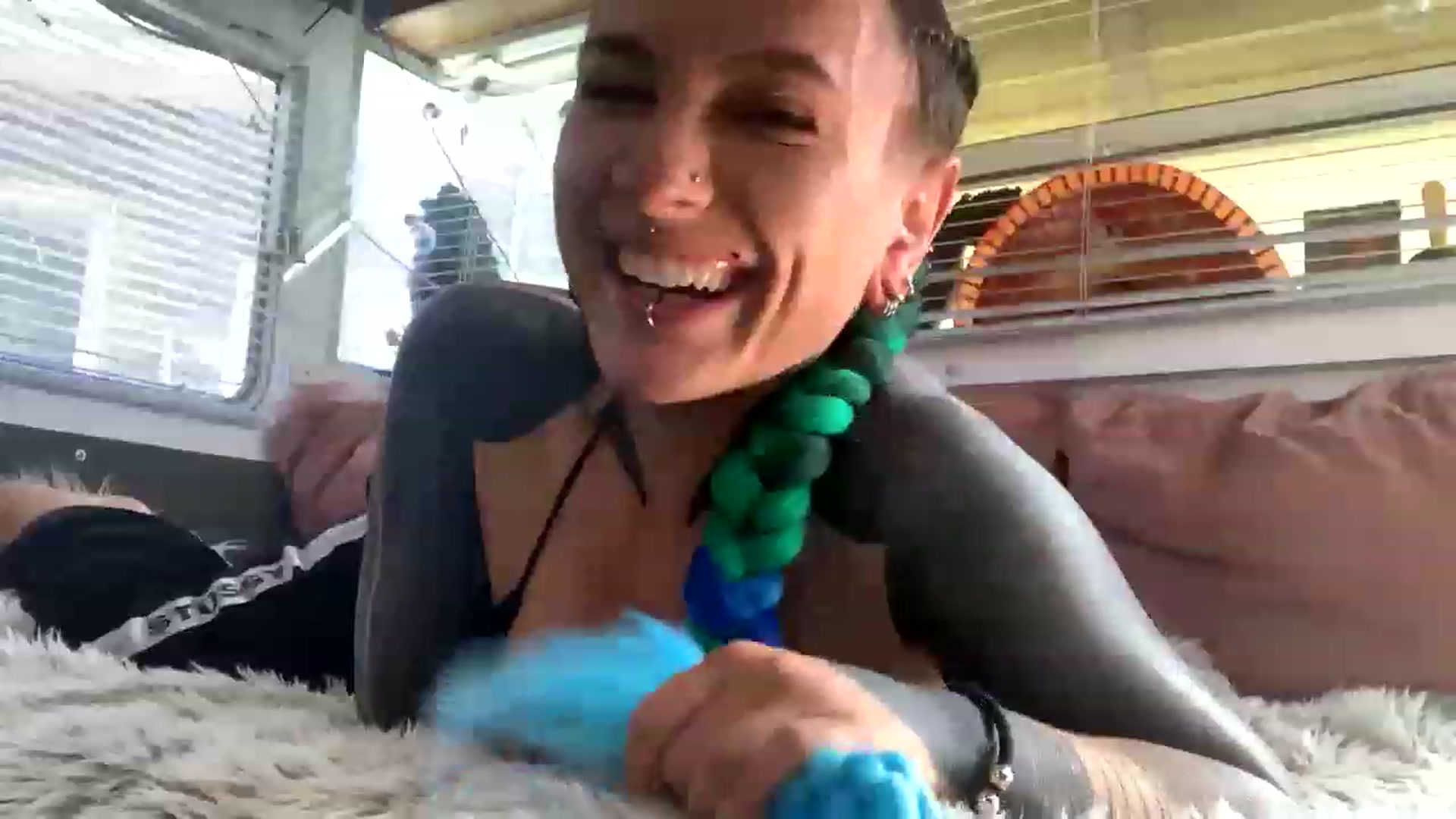 Gallery image thumbnail from Belen_O's myfreecams stream on, 11/18/2022, 06:59 image 6 of 20