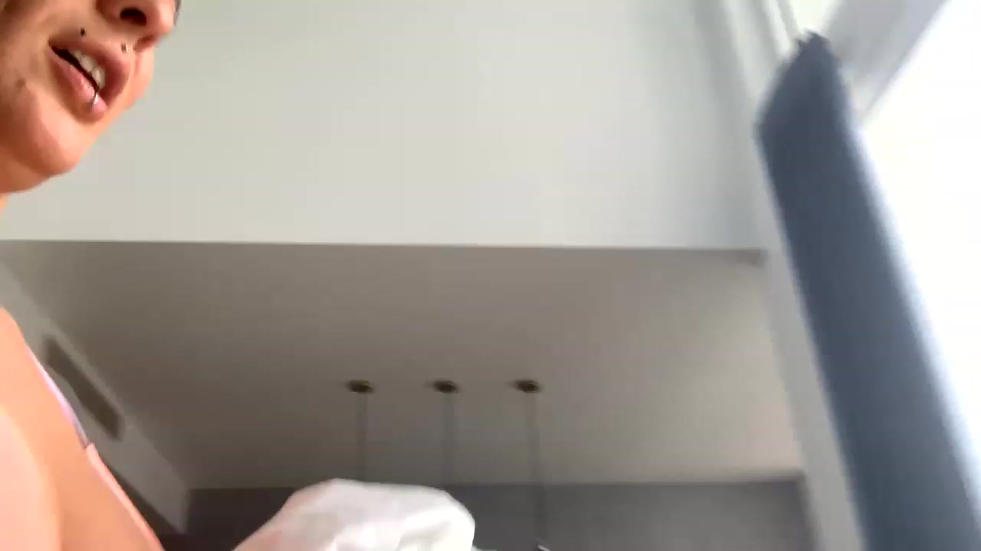 Gallery image thumbnail from Belen_O's myfreecams stream on, 11/23/2022, 03:09 image 15 of 20