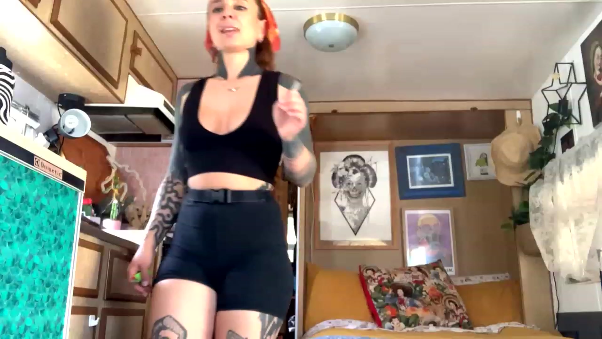 Gallery image thumbnail from Belen_O's myfreecams stream on, 12/01/2022, 03:19 image 18 of 20