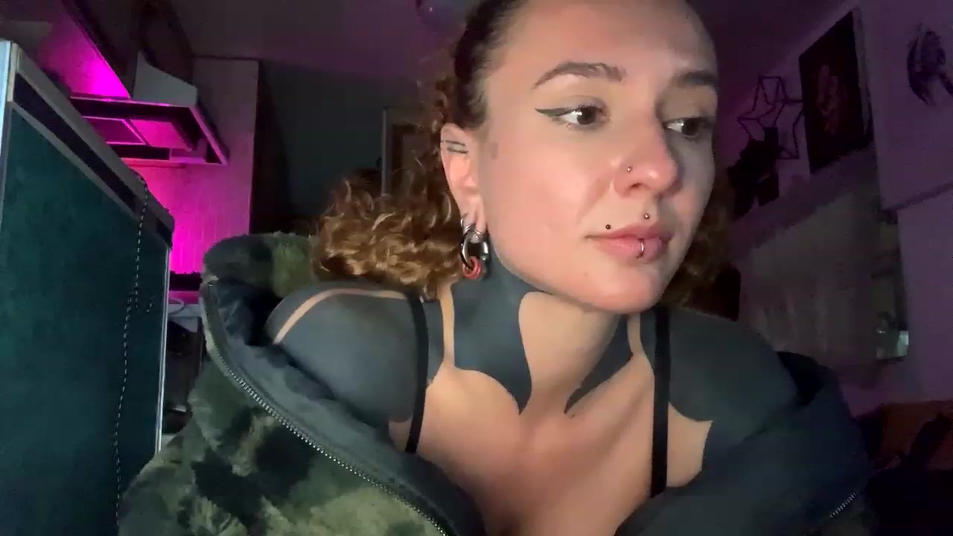 Gallery image thumbnail from Belen_O's myfreecams stream on, 12/05/2022, 09:49 image 10 of 20