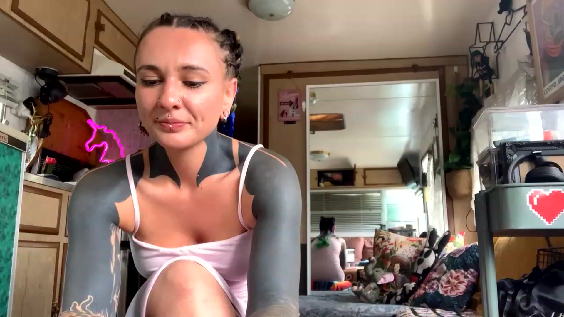 Gallery image thumbnail from Belen_O's myfreecams stream on, 12/29/2022, 07:32 image 16 of 20