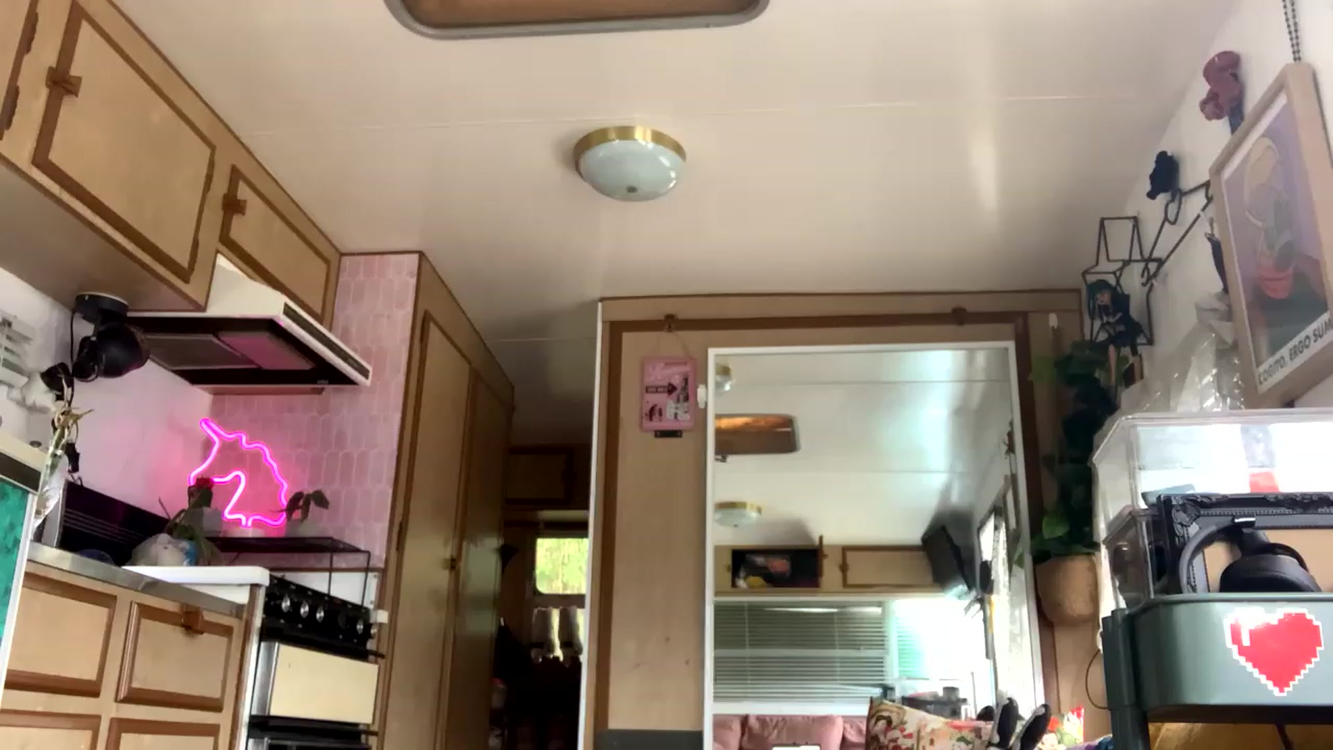 Gallery image thumbnail from Belen_O's myfreecams stream on, 12/29/2022, 07:32 image 10 of 20
