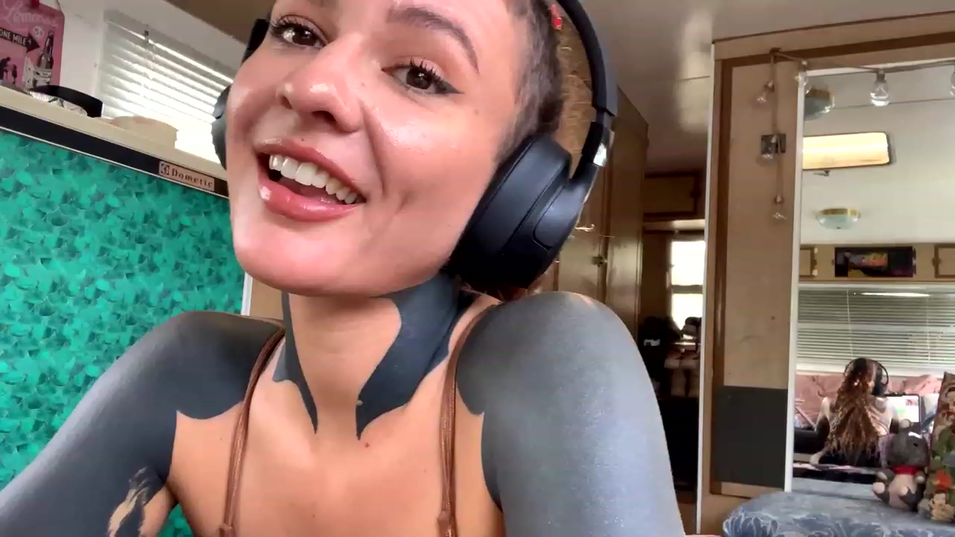 Gallery image thumbnail from Belen_O's myfreecams stream on, 02/16/2023, 24:29 image 4 of 20