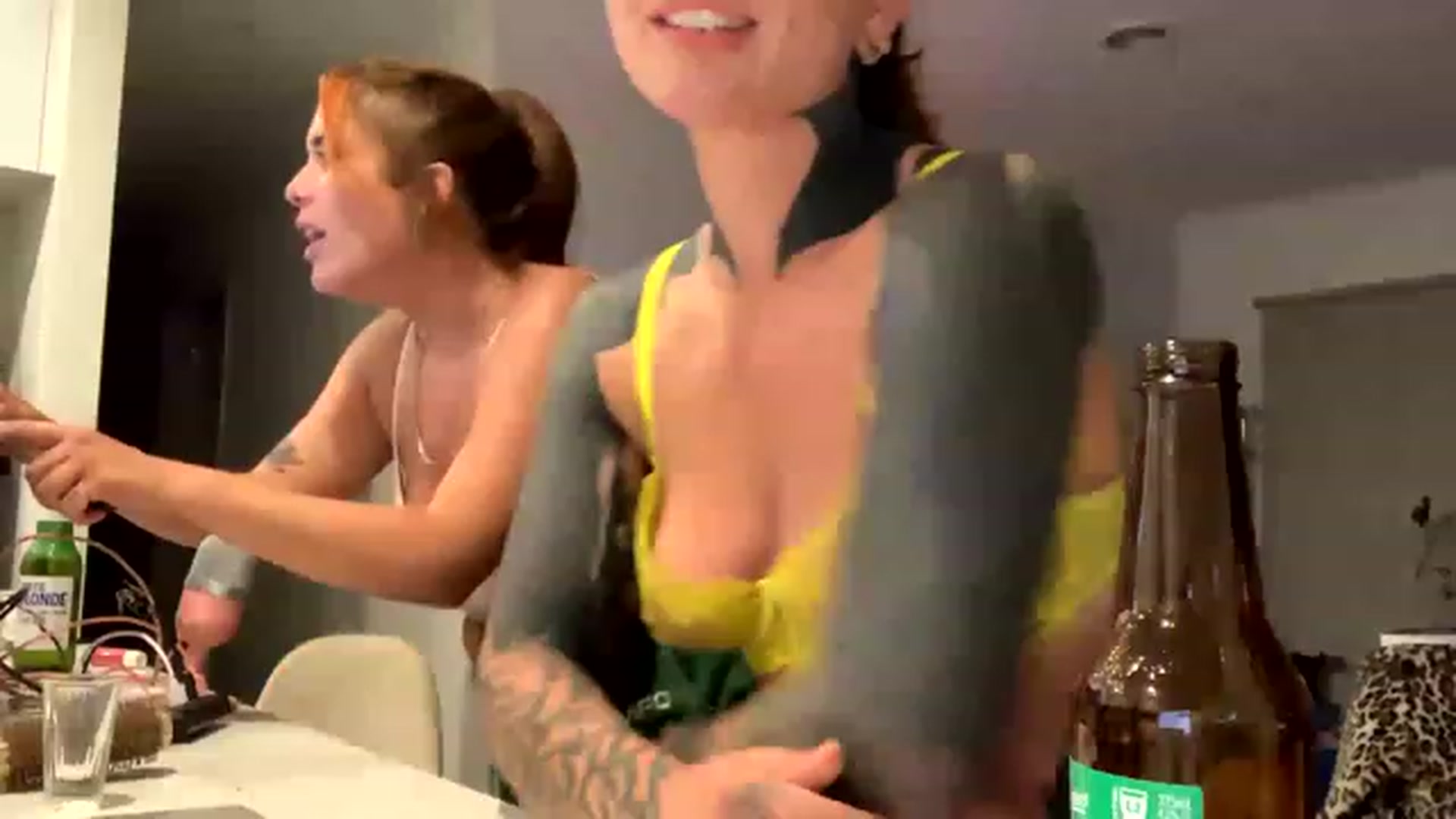 Gallery image thumbnail from Belen_O's myfreecams stream on, 03/03/2023, 09:31 image 2 of 20