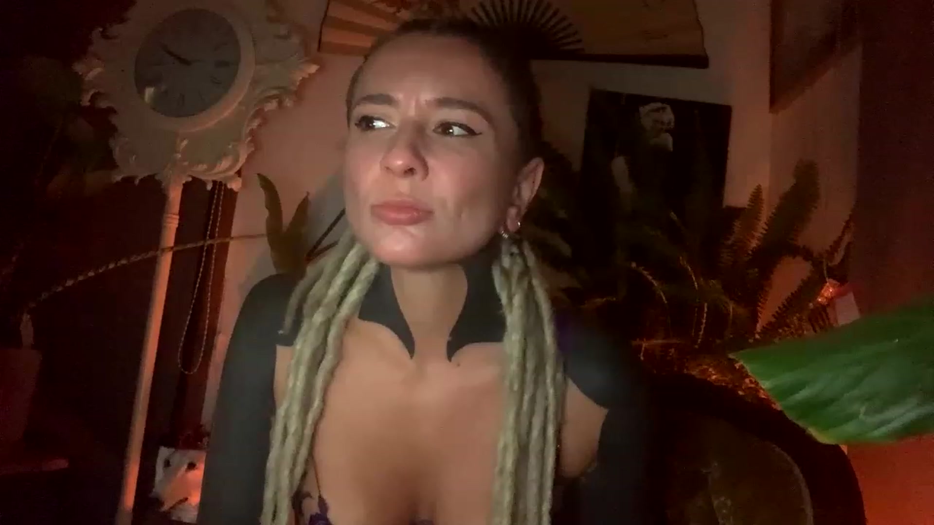 Gallery image thumbnail from Belen_O's myfreecams stream on, 03/10/2023, 11:34 image 5 of 20