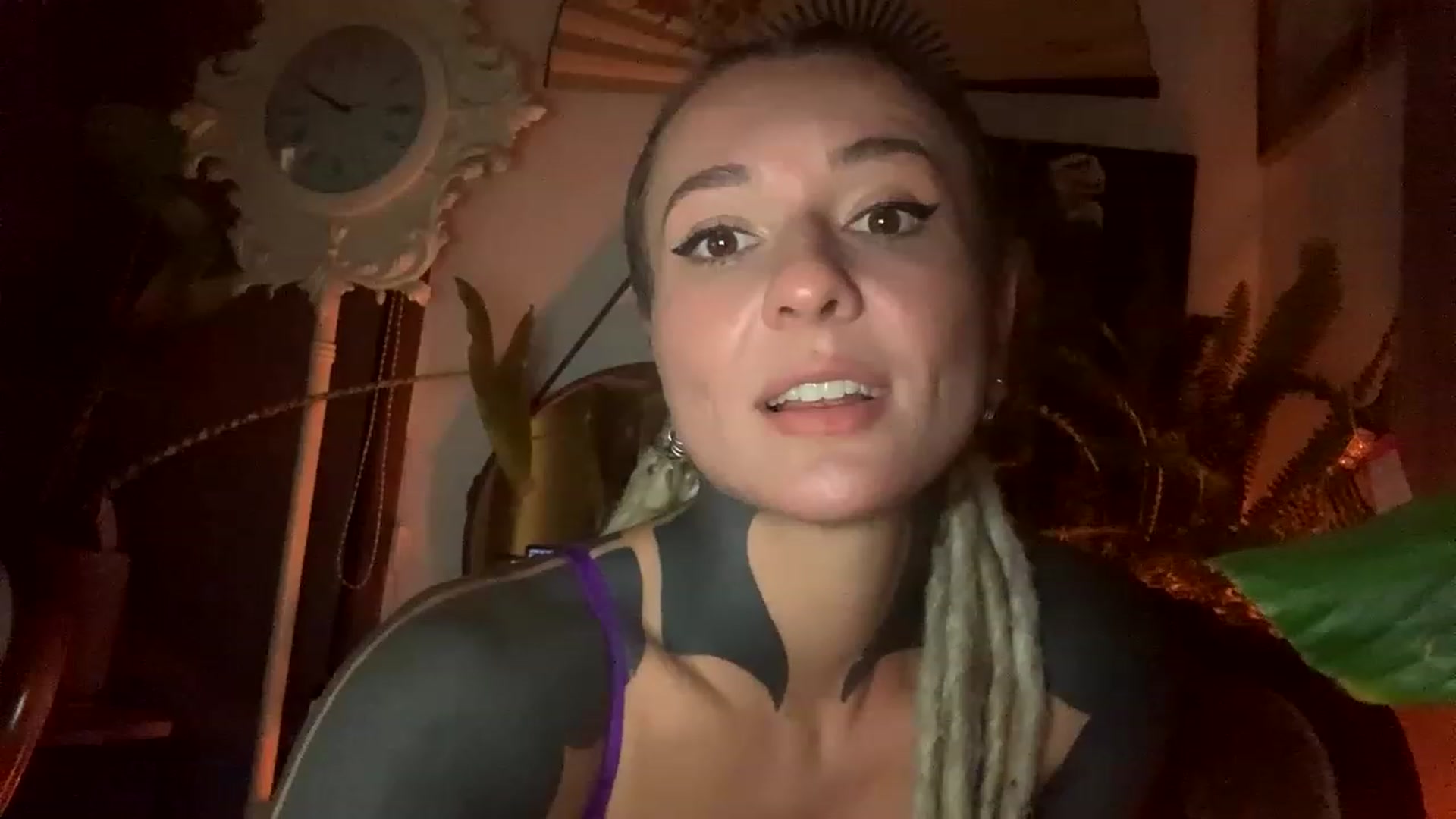 Gallery image thumbnail from Belen_O's myfreecams stream on, 03/10/2023, 11:34 image 4 of 20