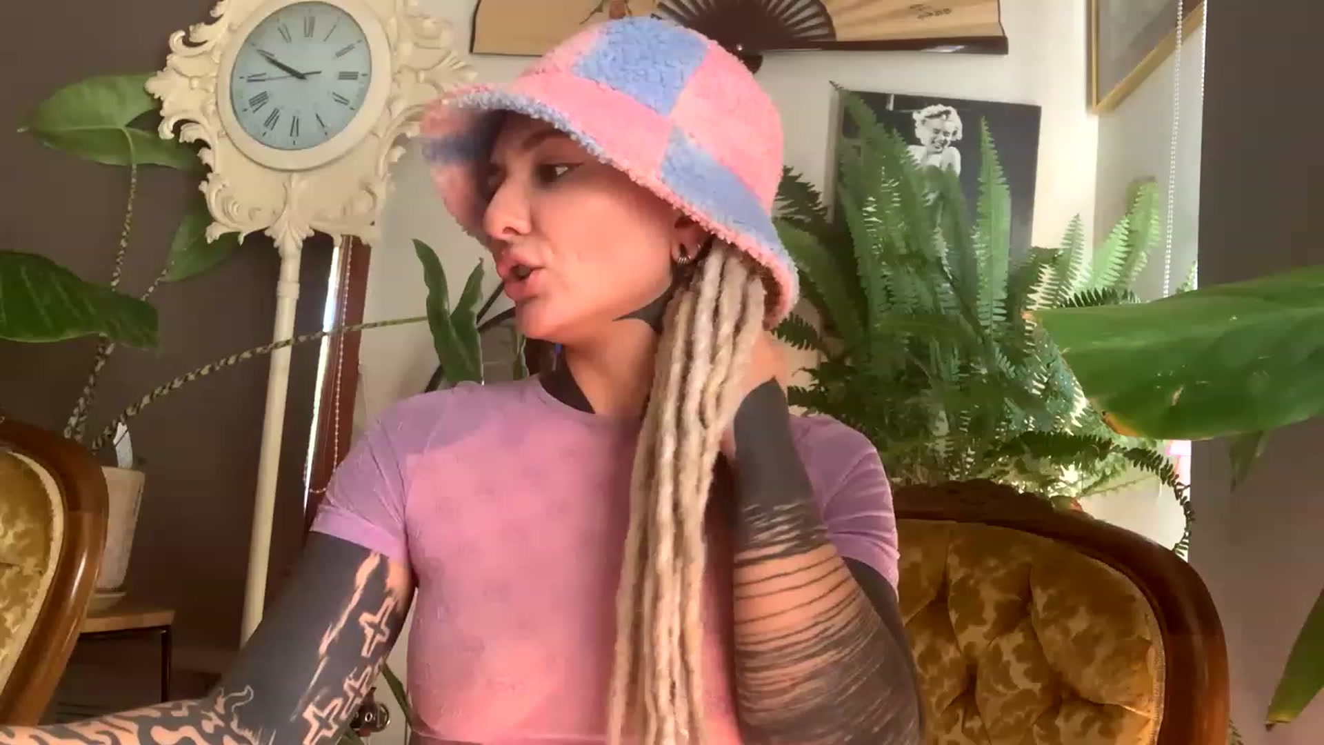 Gallery image thumbnail from Belen_O's myfreecams stream on, 03/13/2023, 05:23 image 7 of 20