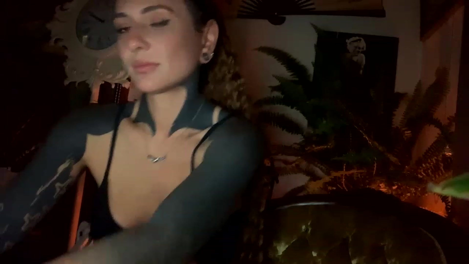 Gallery image thumbnail from Belen_O's myfreecams stream on, 03/24/2023, 12:22 image 5 of 20