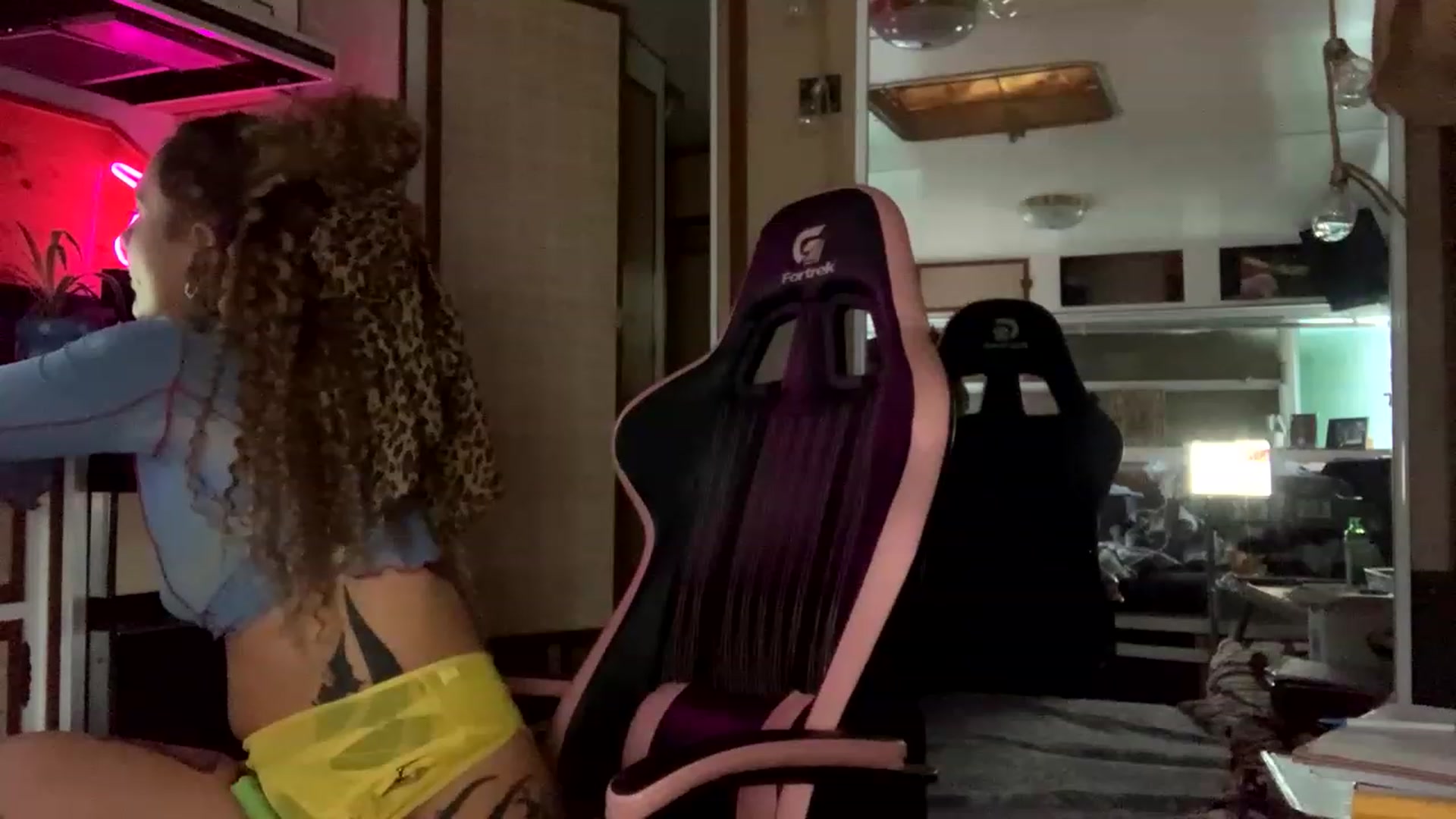 Gallery image thumbnail from Belen_O's myfreecams stream on, 03/29/2023, 09:47 image 6 of 20