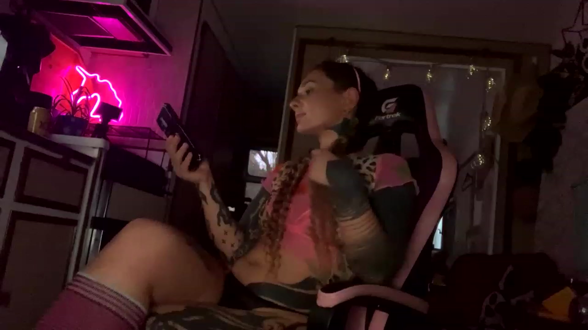 Gallery image thumbnail from Belen_O's myfreecams stream on, 04/04/2023, 09:04 image 10 of 20