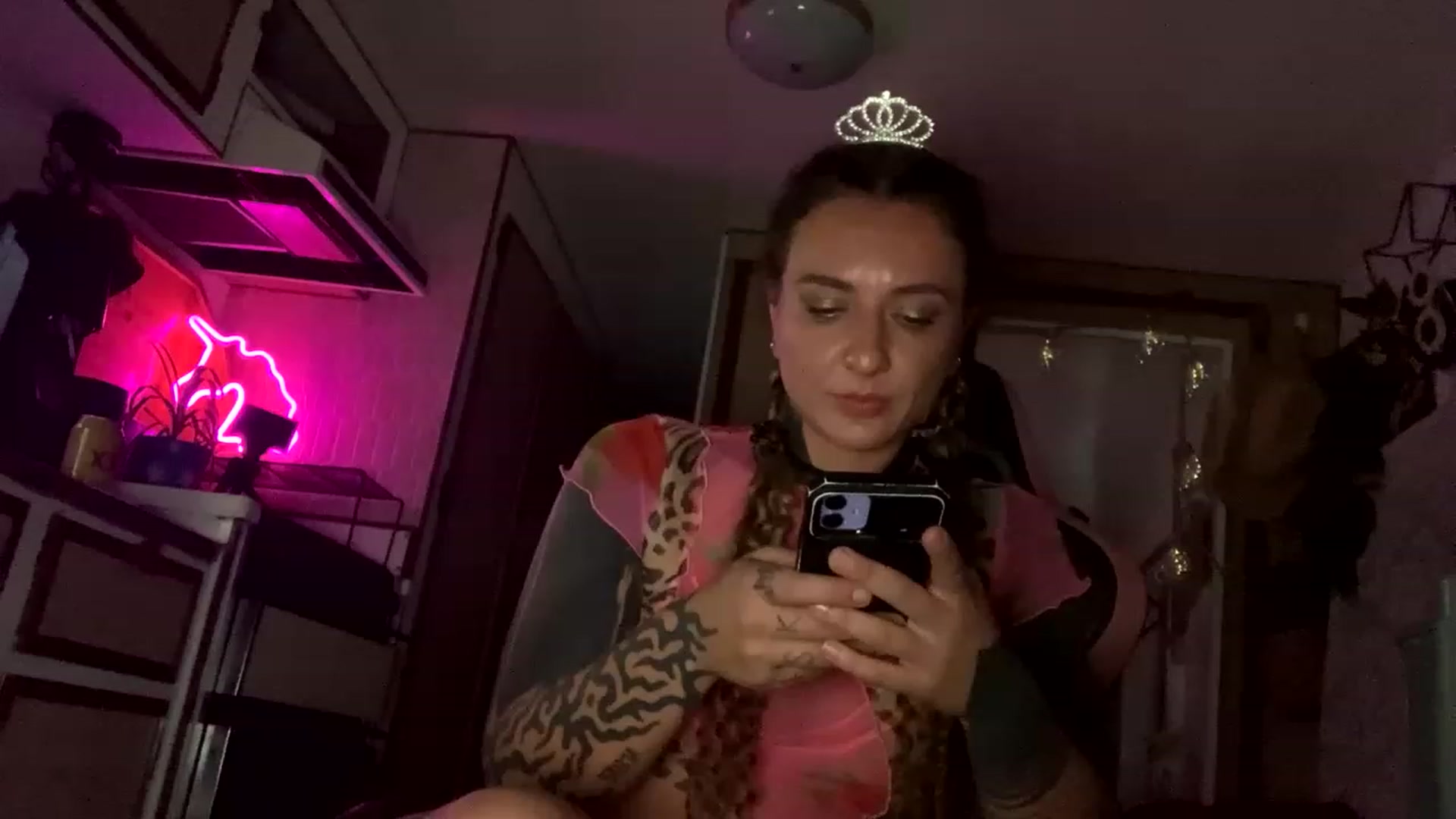 Gallery image thumbnail from Belen_O's myfreecams stream on, 04/04/2023, 09:04 image 11 of 20