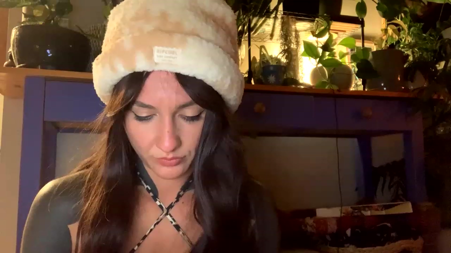 Gallery image thumbnail from Belen_O's myfreecams stream on, 05/10/2023, 10:28 image 19 of 20