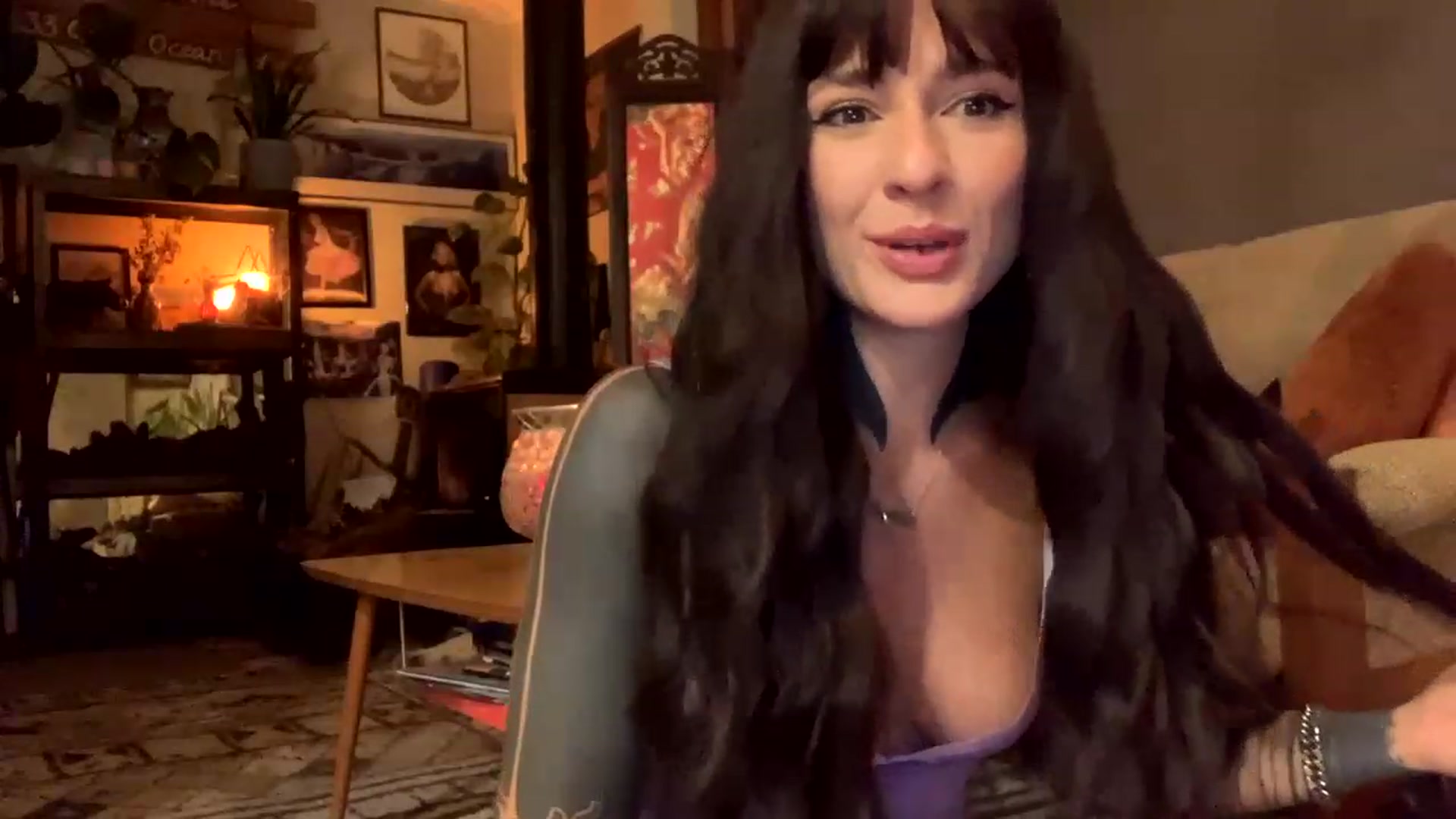 Gallery image thumbnail from Belen_O's myfreecams stream on, 05/12/2023, 10:07 image 2 of 20