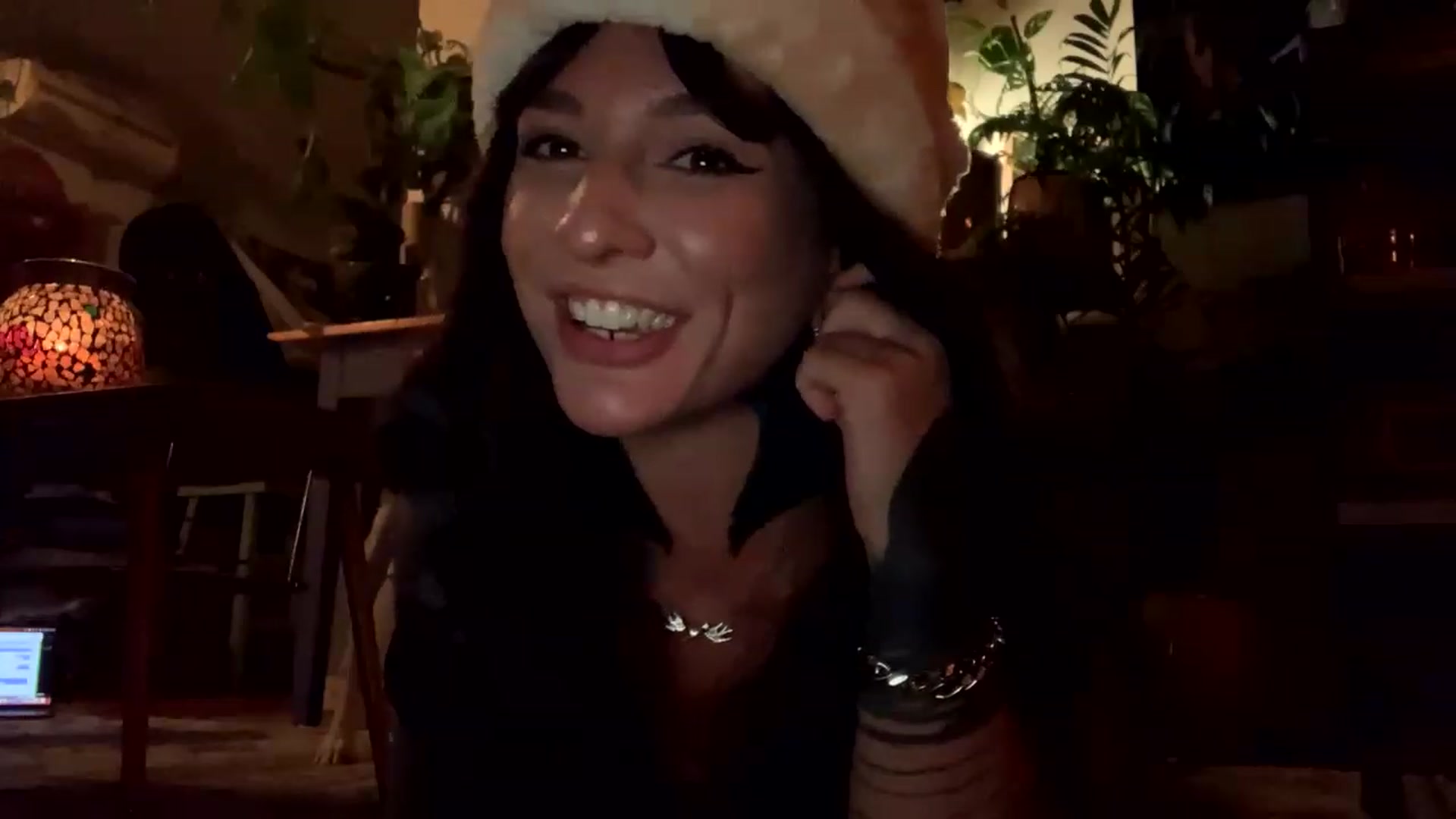 Gallery image thumbnail from Belen_O's myfreecams stream on, 05/12/2023, 12:55 image 15 of 20