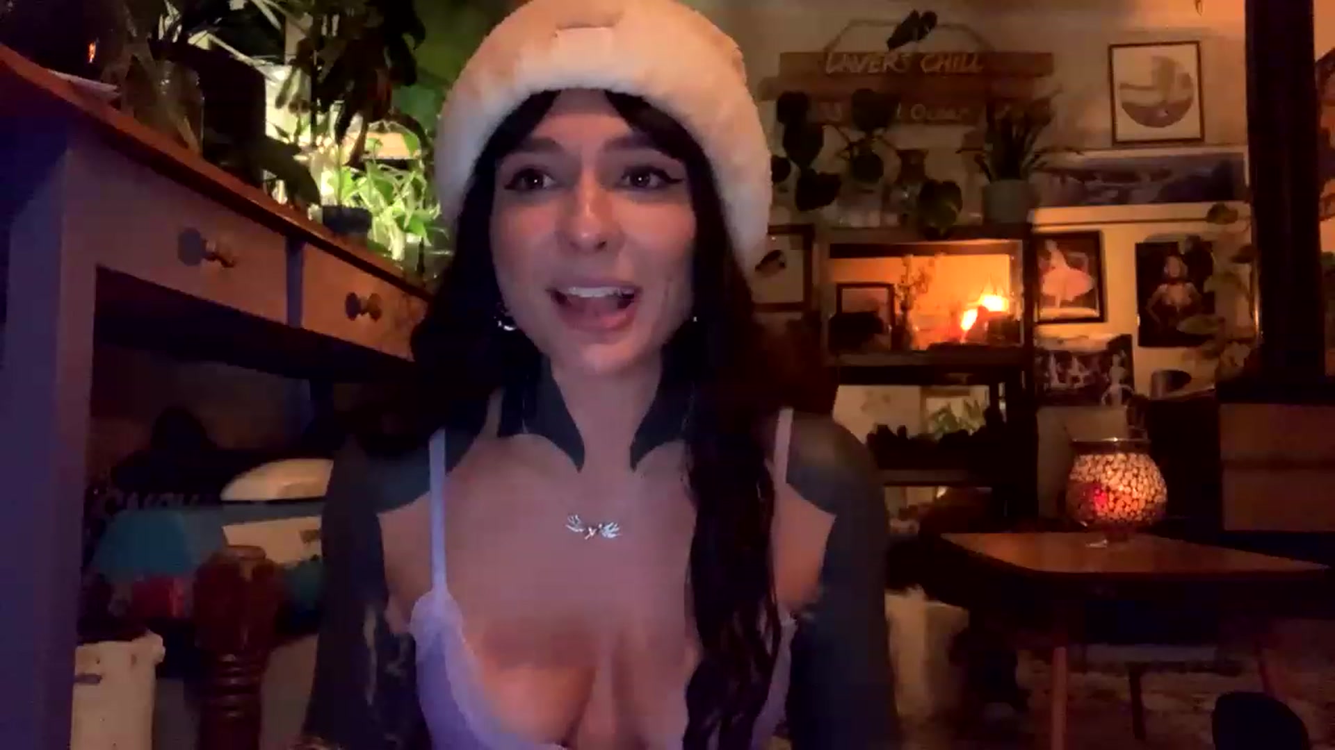 Gallery image thumbnail from Belen_O's myfreecams stream on, 05/12/2023, 12:55 image 12 of 20