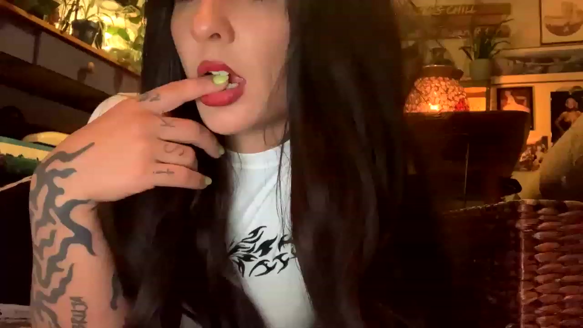 Gallery image thumbnail from Belen_O's myfreecams stream on, 05/13/2023, 12:44 image 7 of 20