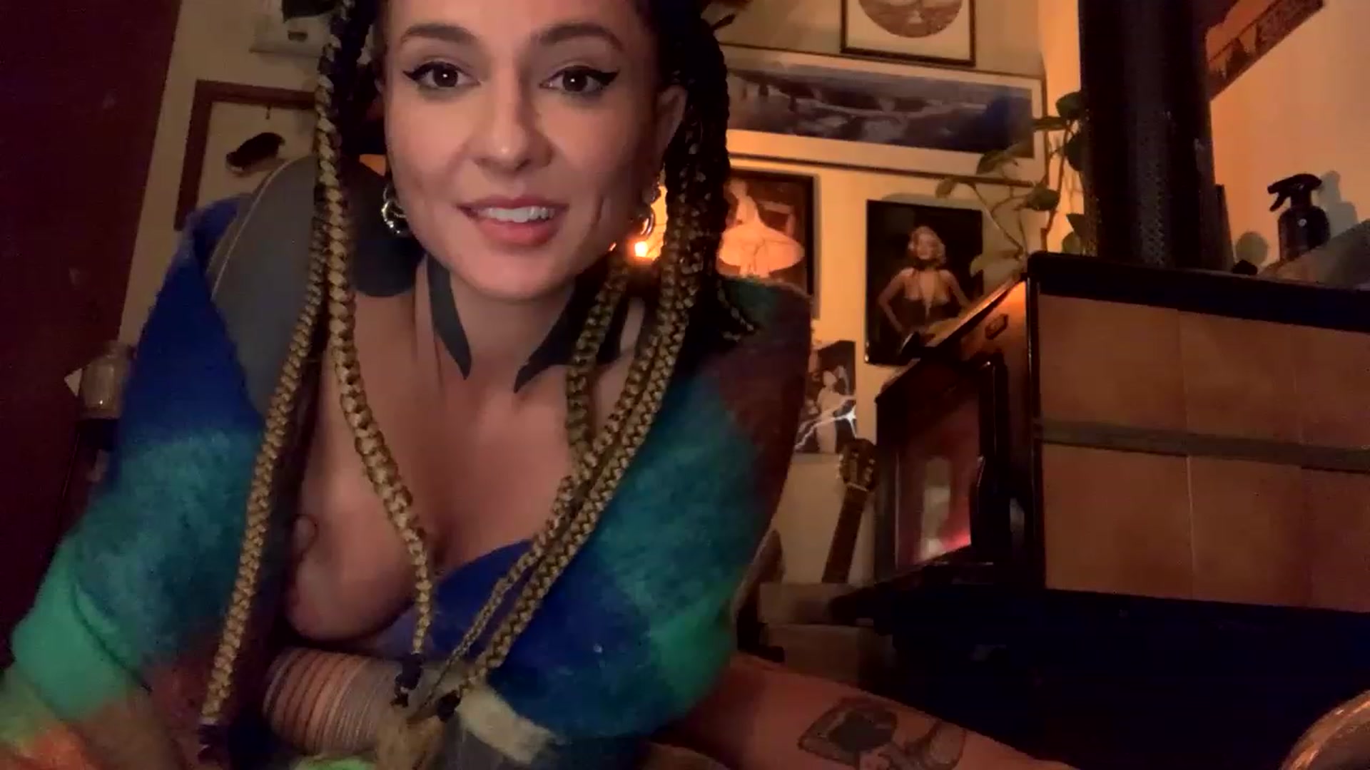 Gallery image thumbnail from Belen_O's myfreecams stream on, 05/14/2023, 14:37 image 14 of 20