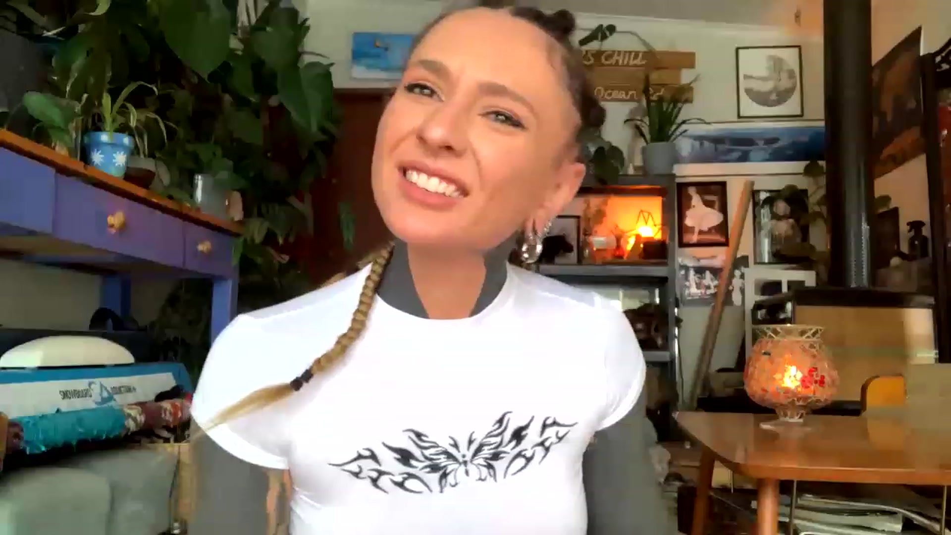 Gallery image thumbnail from Belen_O's myfreecams stream on, 05/17/2023, 04:53 image 15 of 20