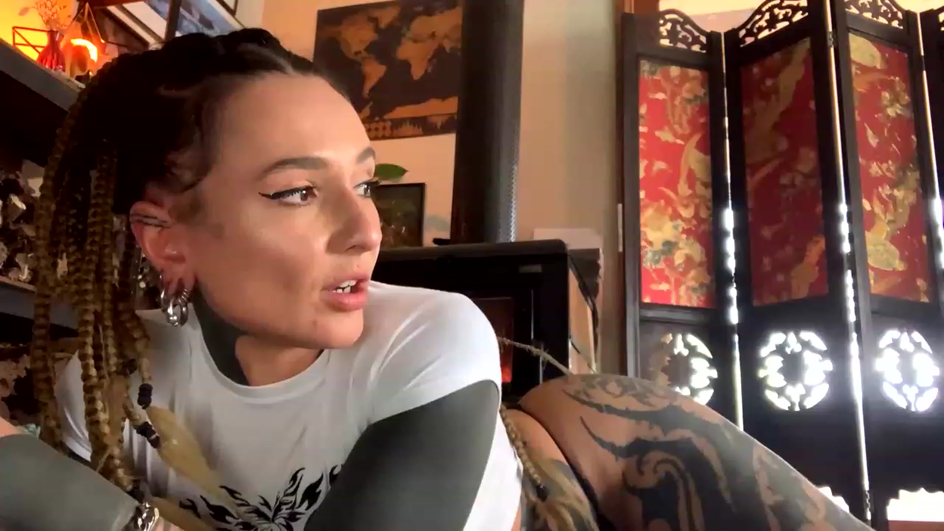 Gallery image thumbnail from Belen_O's myfreecams stream on, 05/17/2023, 04:53 image 17 of 20