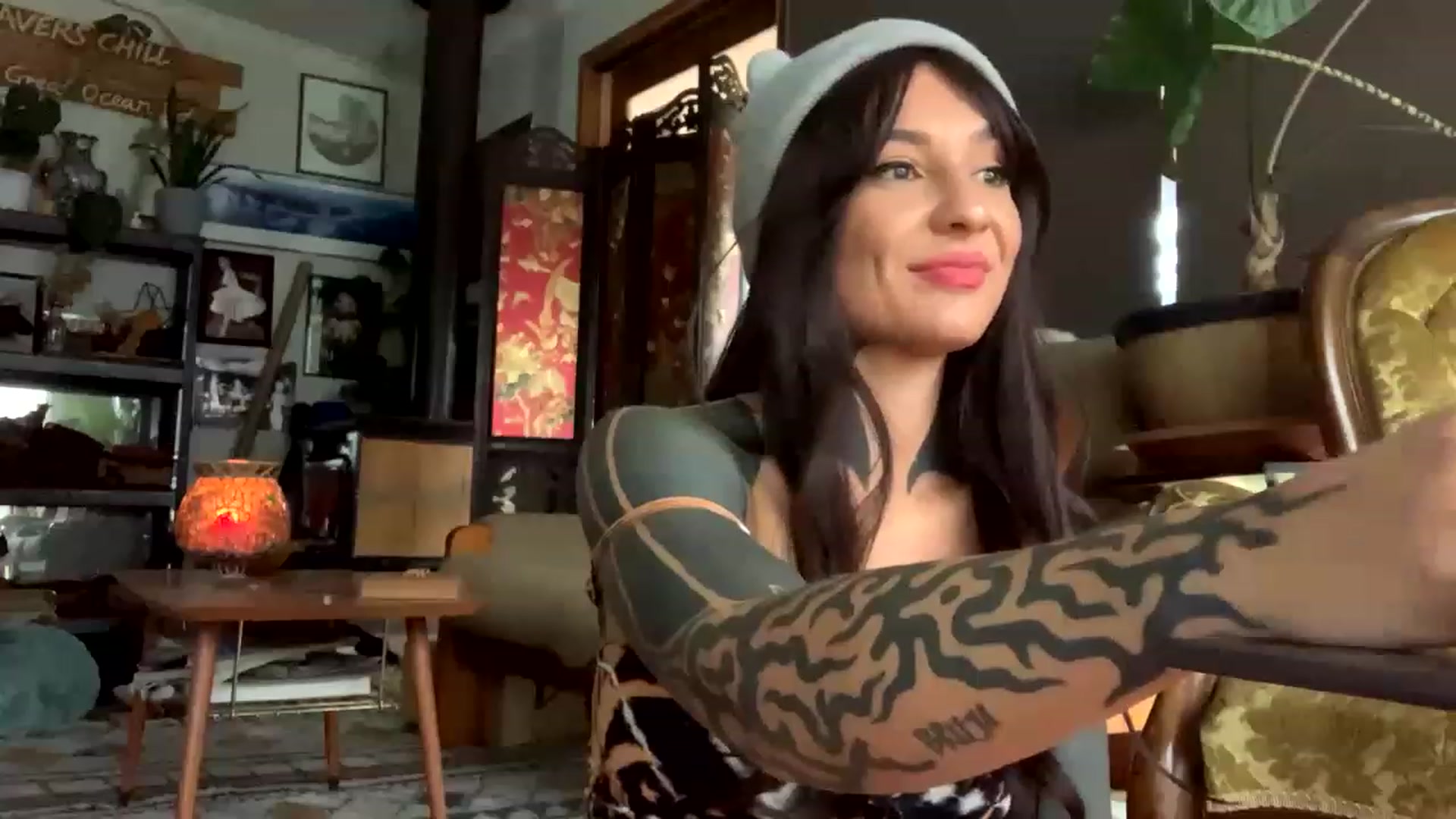 Gallery image thumbnail from Belen_O's myfreecams stream on, 05/22/2023, 06:22 image 17 of 20