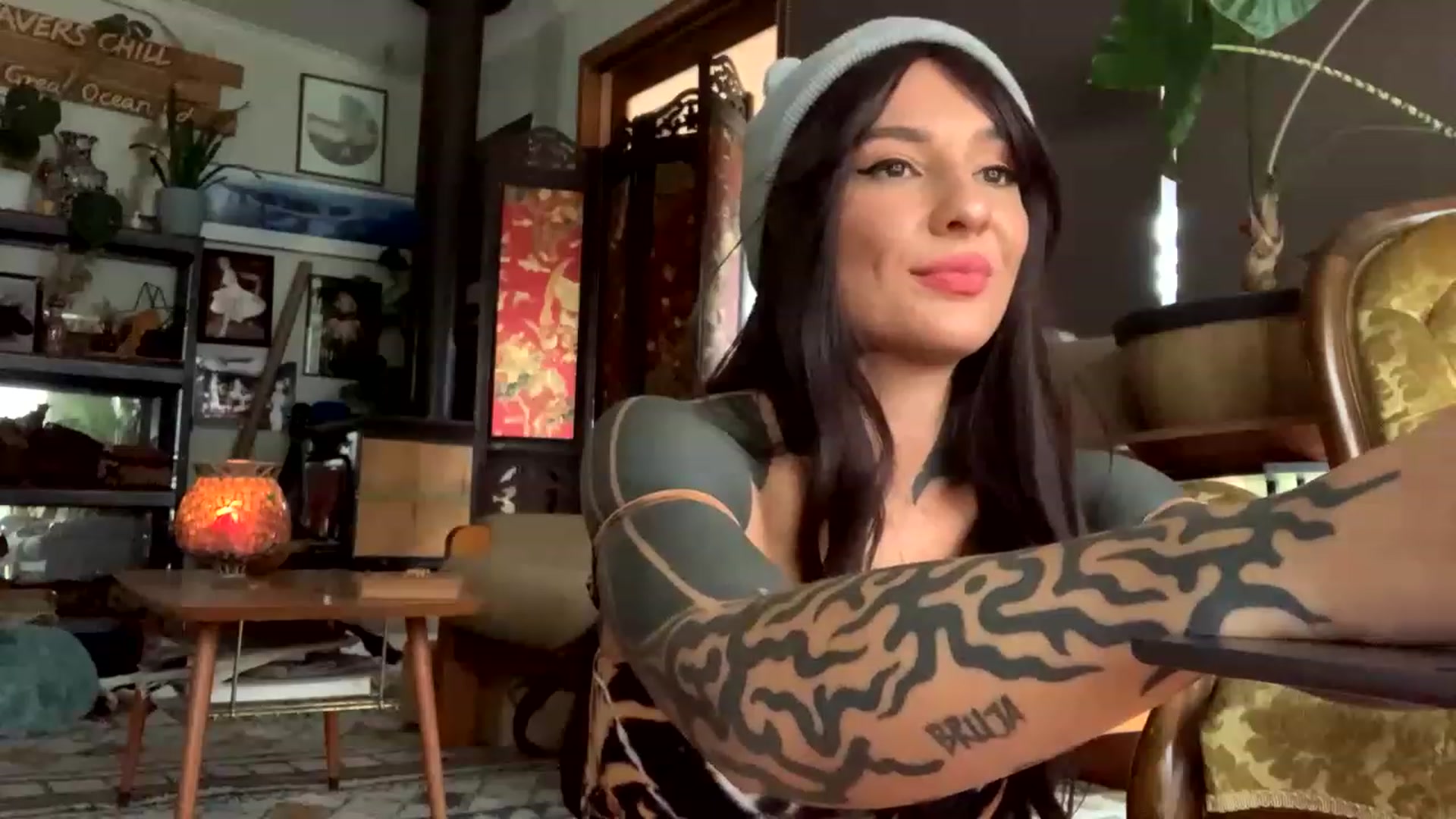 Gallery image thumbnail from Belen_O's myfreecams stream on, 05/22/2023, 06:22 image 18 of 20