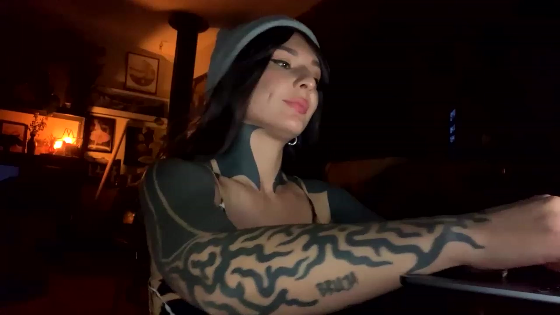 Gallery image thumbnail from Belen_O's myfreecams stream on, 05/22/2023, 08:42 image 9 of 20