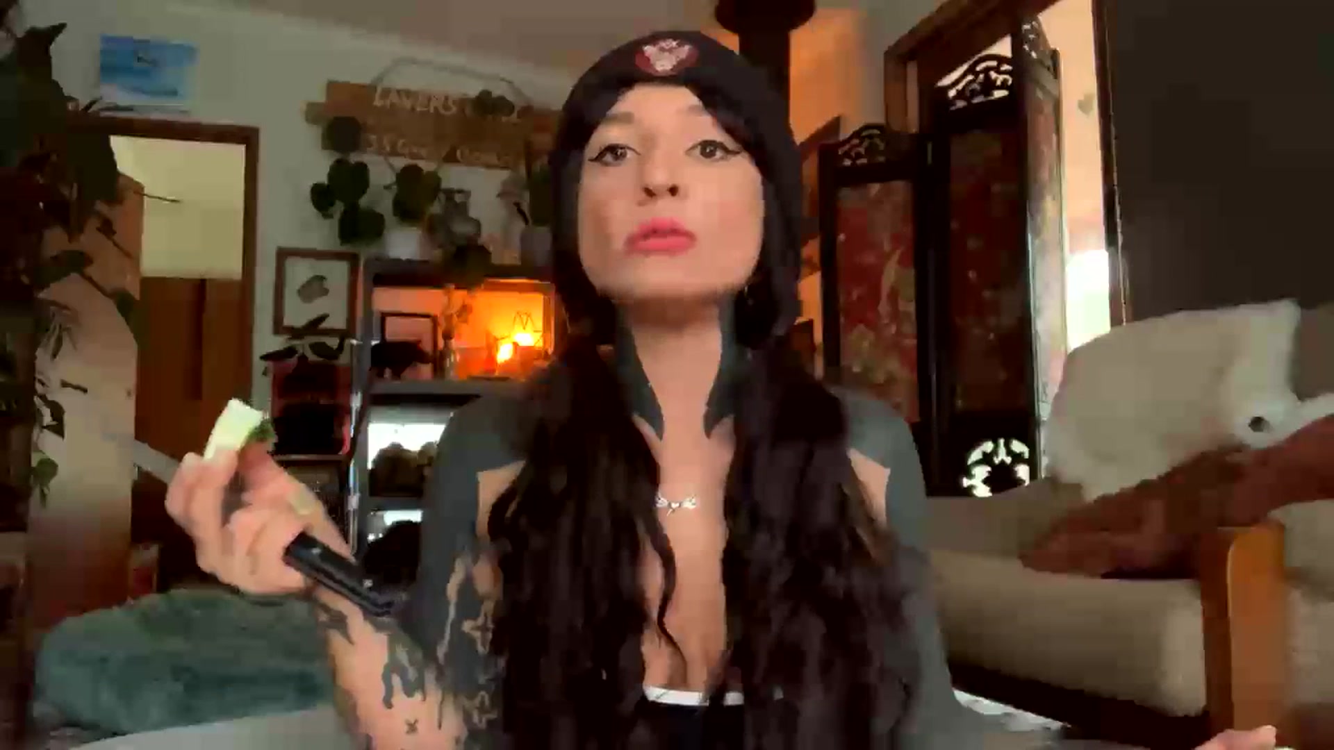 Gallery image thumbnail from Belen_O's myfreecams stream on, 05/24/2023, 07:42 image 2 of 20