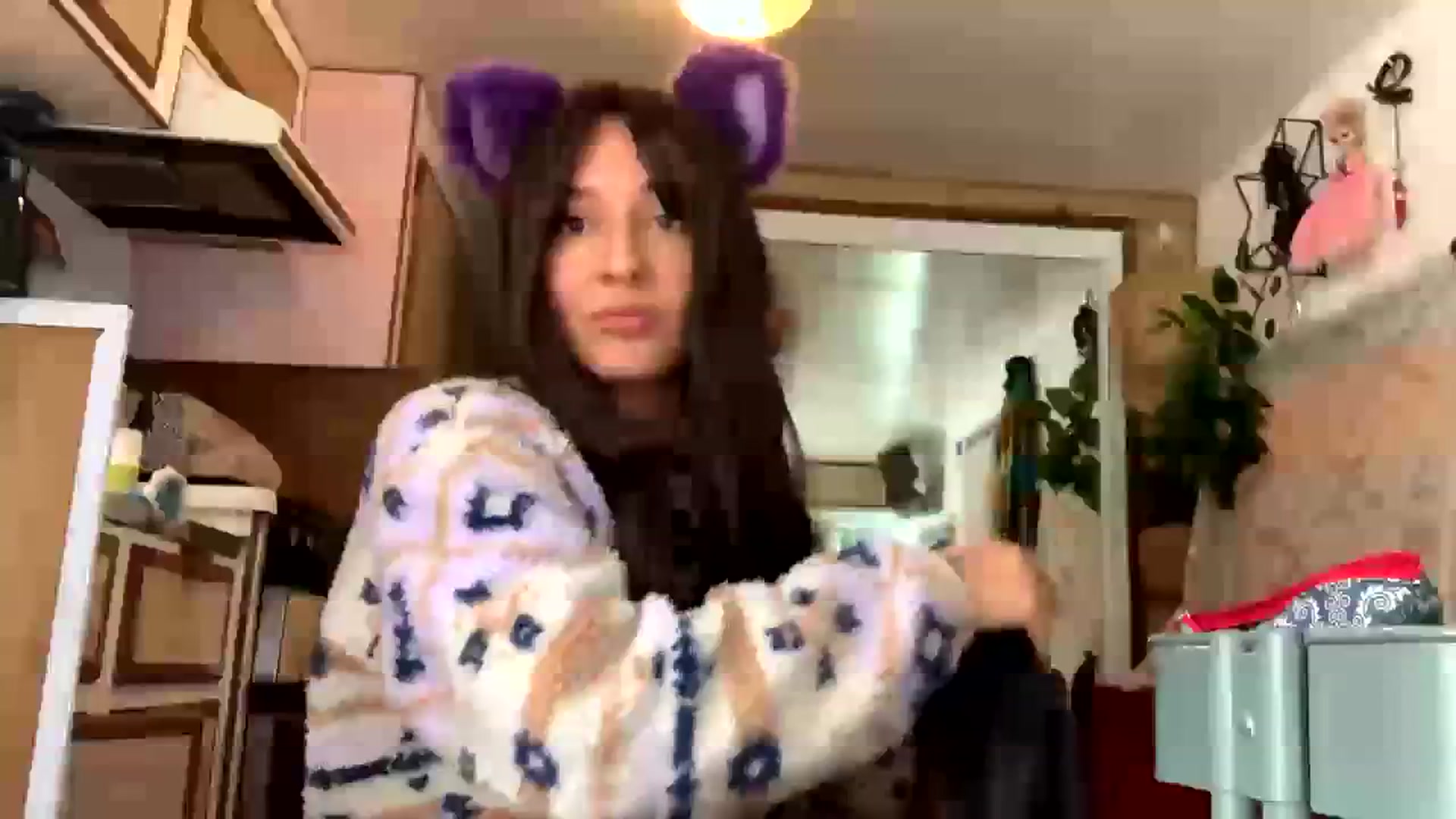 Gallery image thumbnail from Belen_O's myfreecams stream on, 06/08/2023, 02:04 image 18 of 20