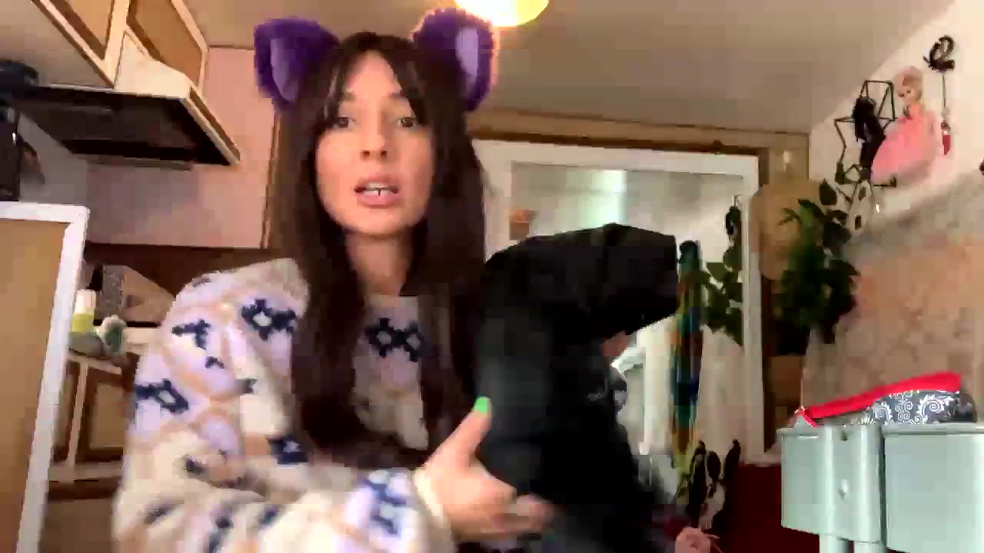 Gallery image thumbnail from Belen_O's myfreecams stream on, 06/08/2023, 02:04 image 16 of 20