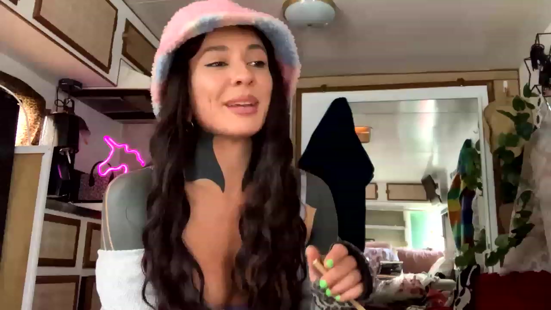 Gallery image thumbnail from Belen_O's myfreecams stream on, 06/09/2023, 03:52 image 5 of 20