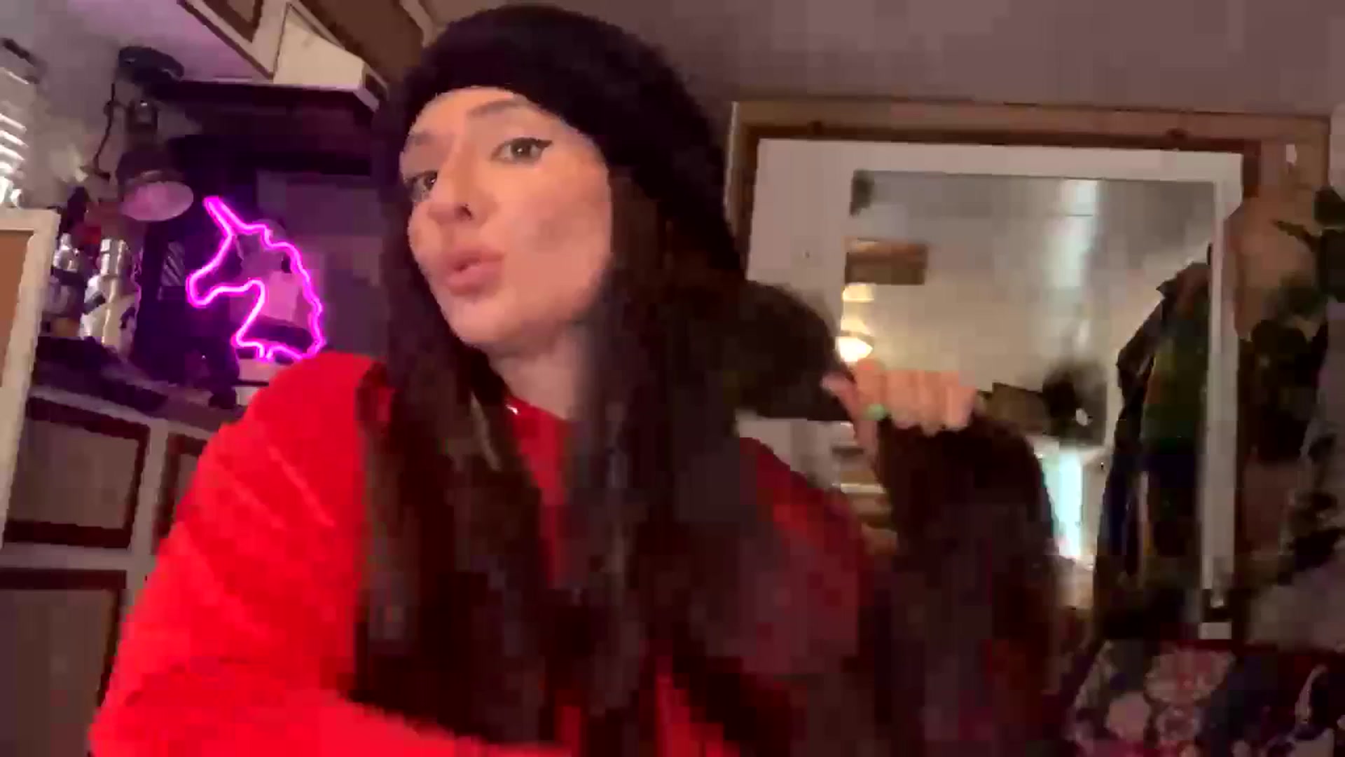Gallery image thumbnail from Belen_O's myfreecams stream on, 06/12/2023, 07:06 image 9 of 20