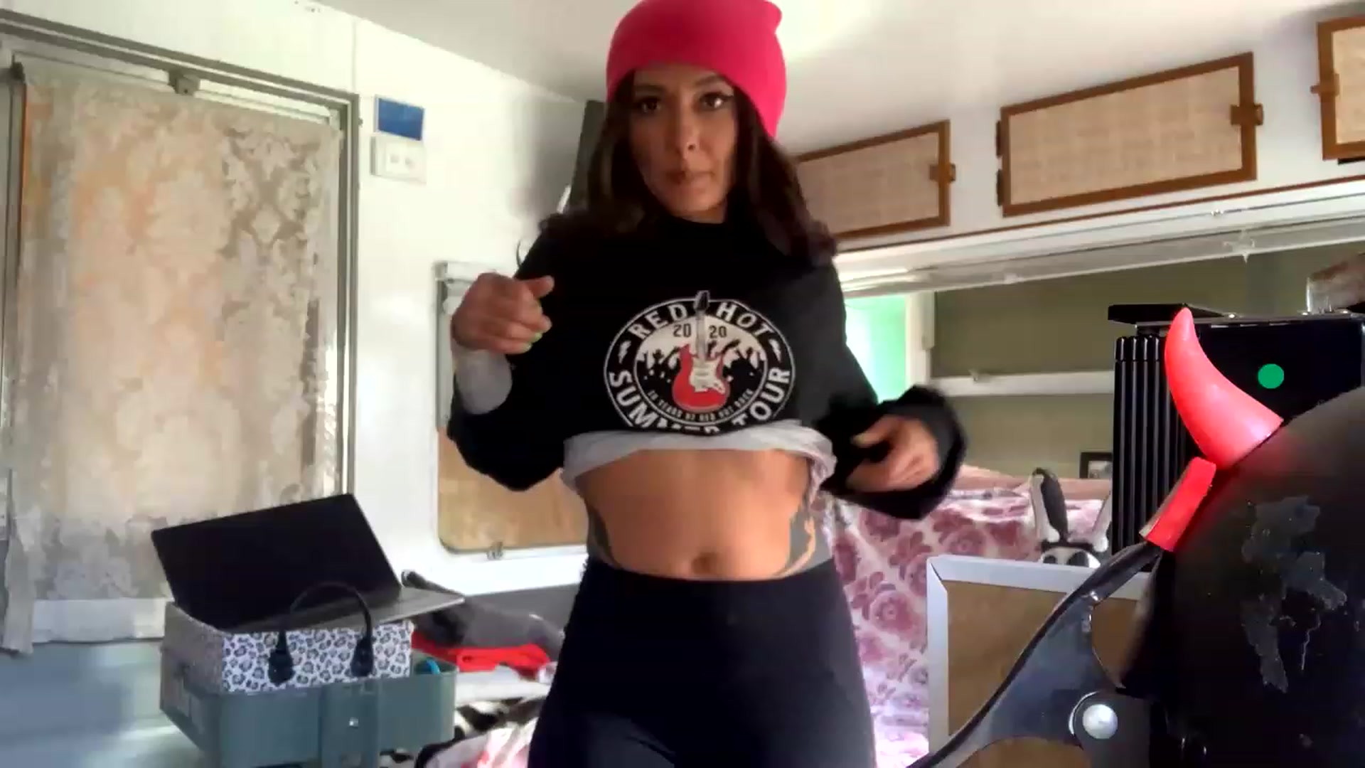 Gallery image thumbnail from Belen_O's myfreecams stream on, 06/13/2023, 04:17 image 13 of 20