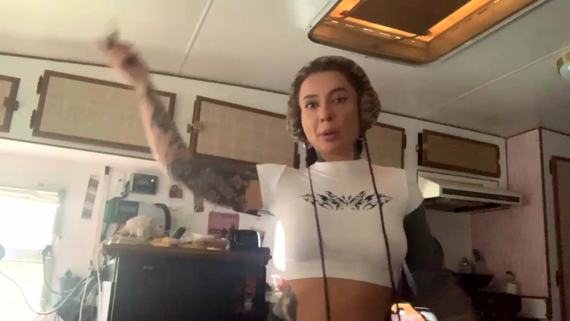 Gallery image thumbnail from Belen_O's myfreecams stream on, 06/28/2023, 03:20 image 7 of 20