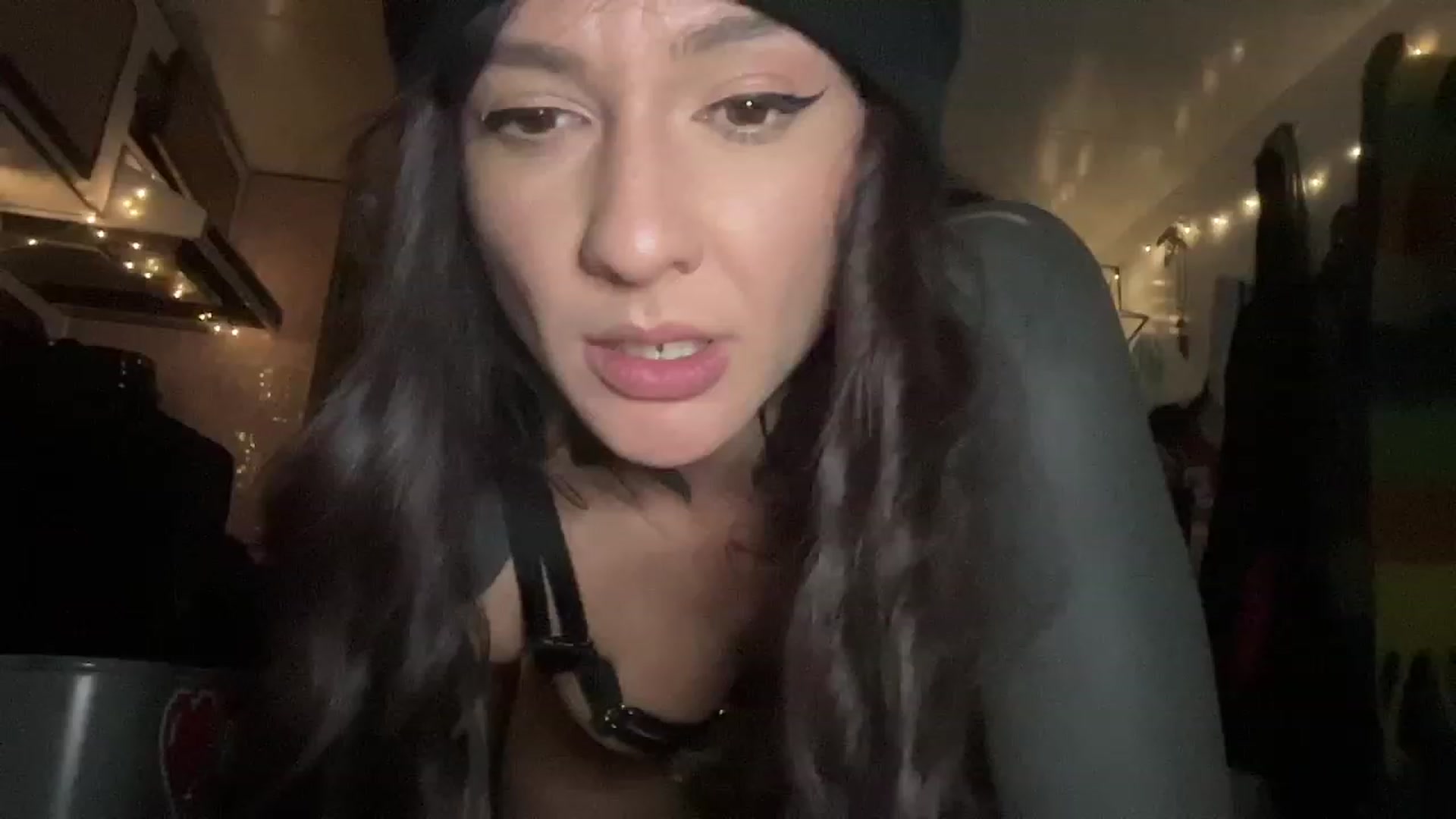 Gallery image thumbnail from Belen_O's myfreecams stream on, 07/04/2023, 07:47 image 12 of 20