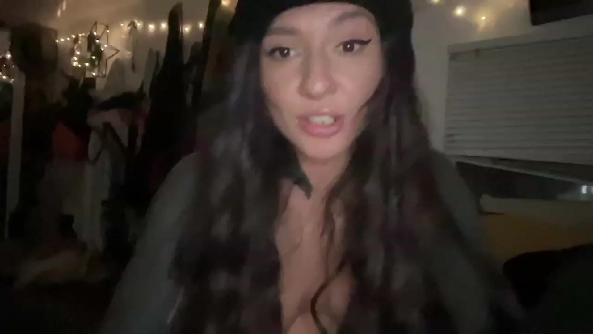 Gallery image thumbnail from Belen_O's myfreecams stream on, 07/04/2023, 07:47 image 20 of 20
