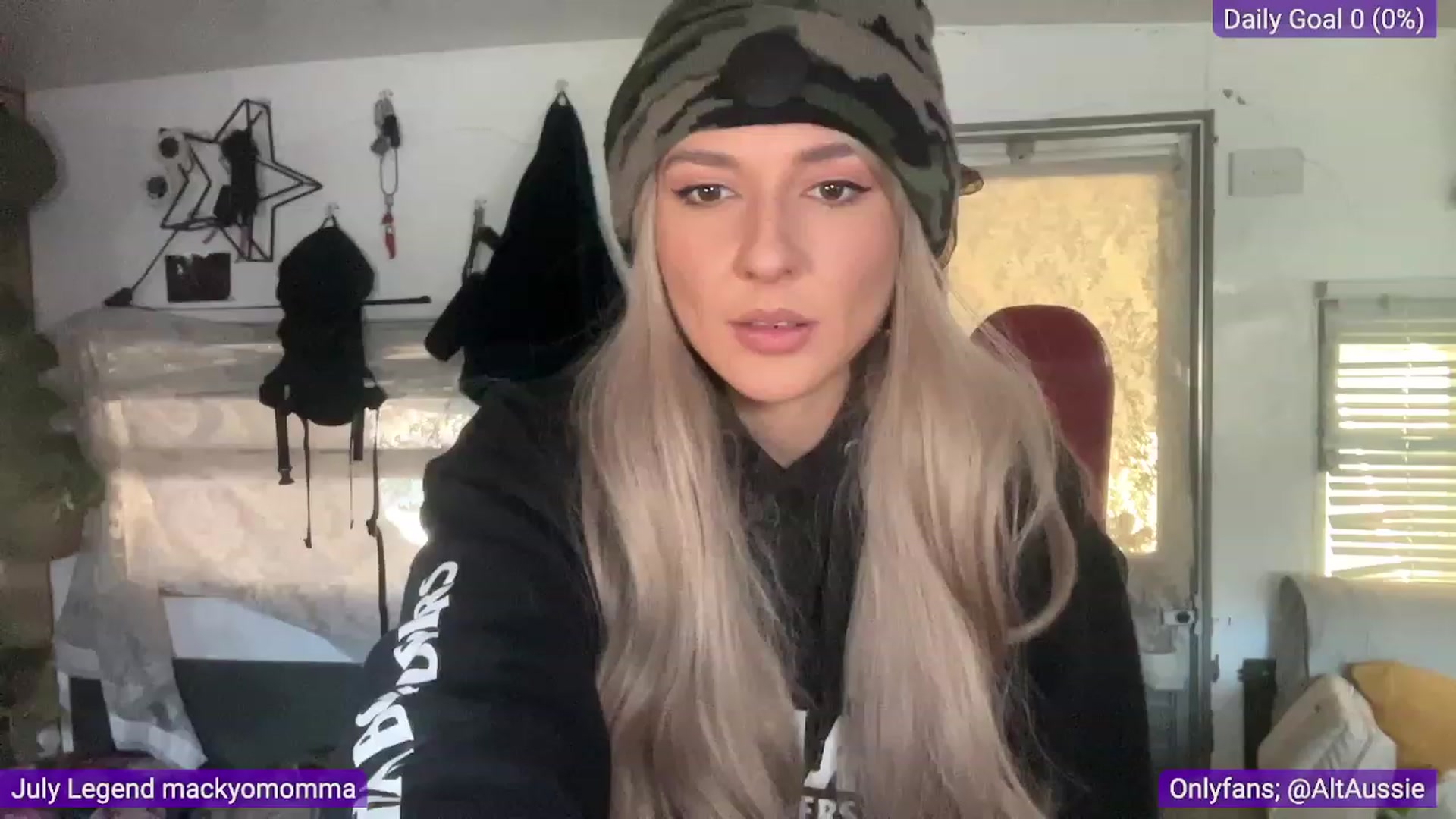 Gallery image thumbnail from Belen_O's myfreecams stream on, 07/12/2023, 05:13 image 2 of 20
