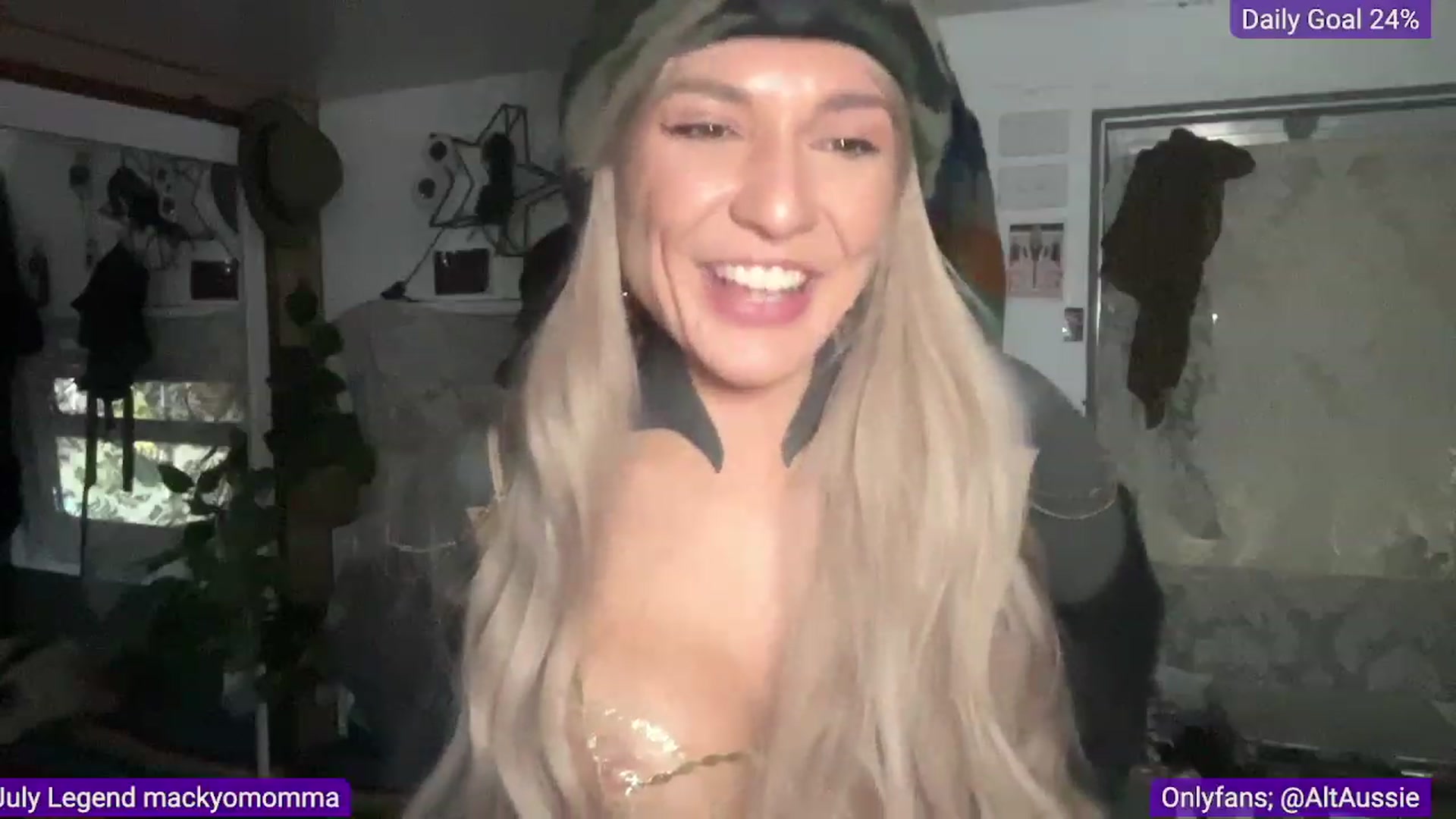 Gallery image thumbnail from Belen_O's myfreecams stream on, 07/12/2023, 07:00 image 11 of 20