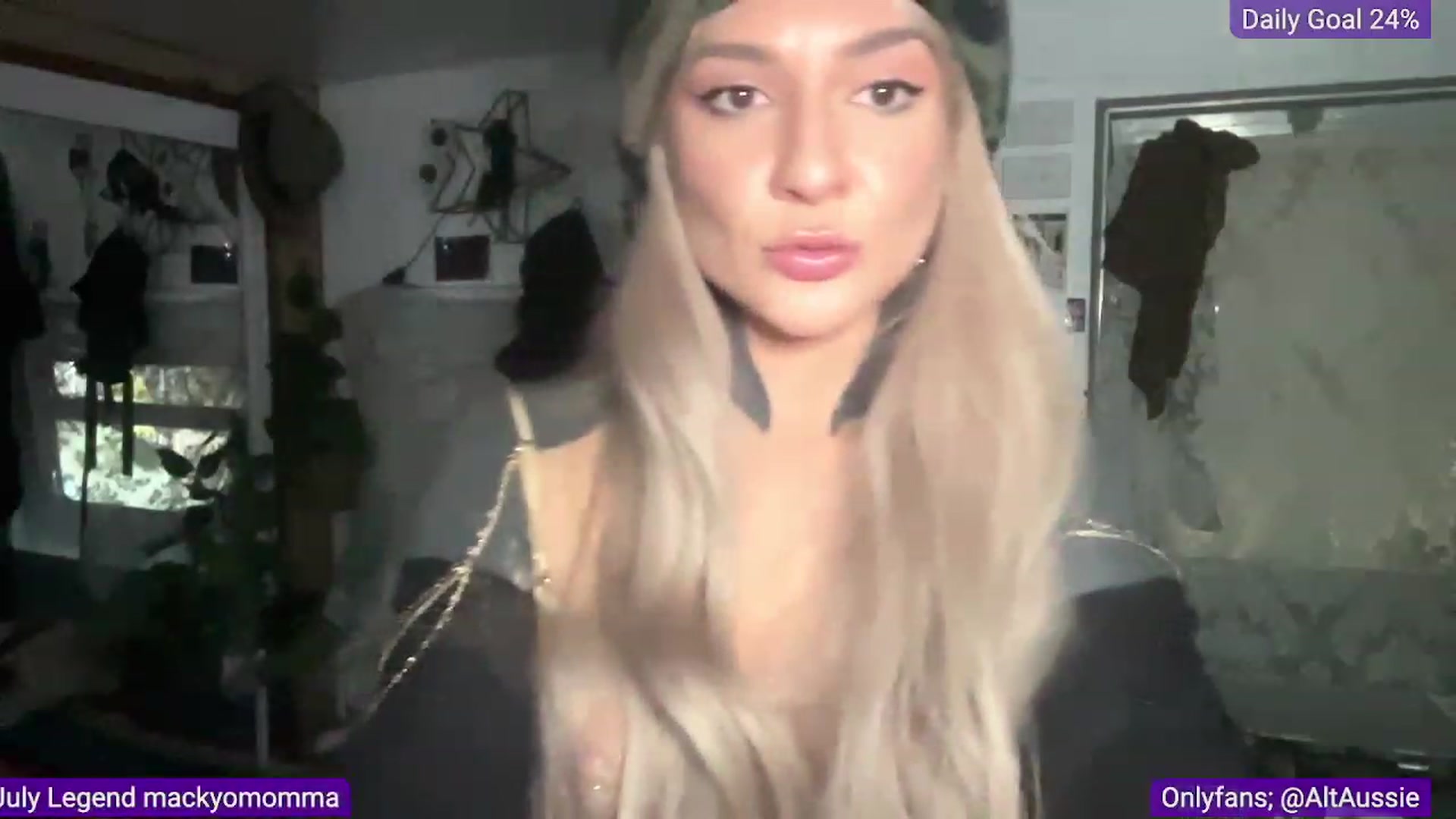 Gallery image thumbnail from Belen_O's myfreecams stream on, 07/12/2023, 07:00 image 14 of 20