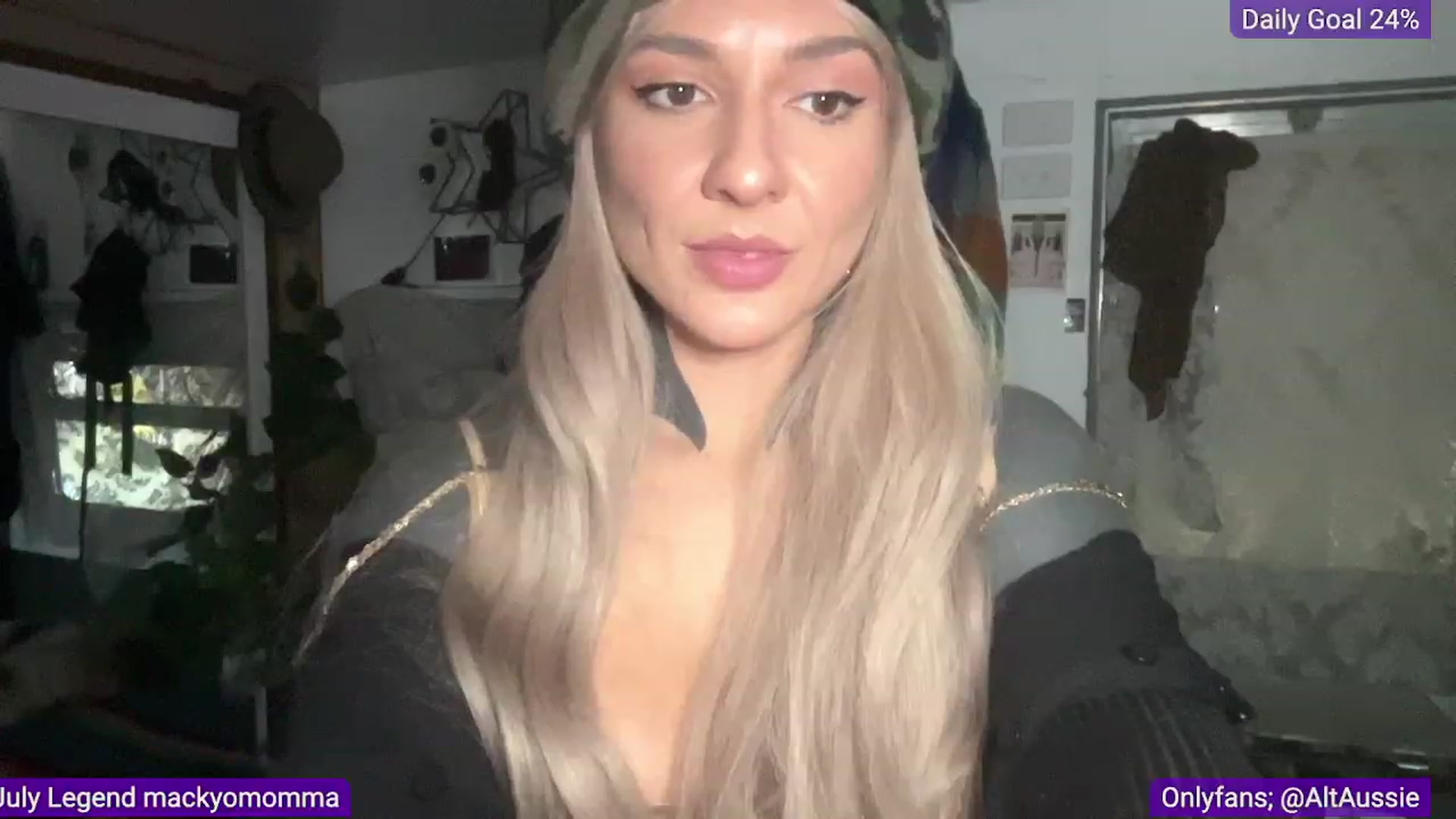 Gallery image thumbnail from Belen_O's myfreecams stream on, 07/12/2023, 07:00 image 12 of 20