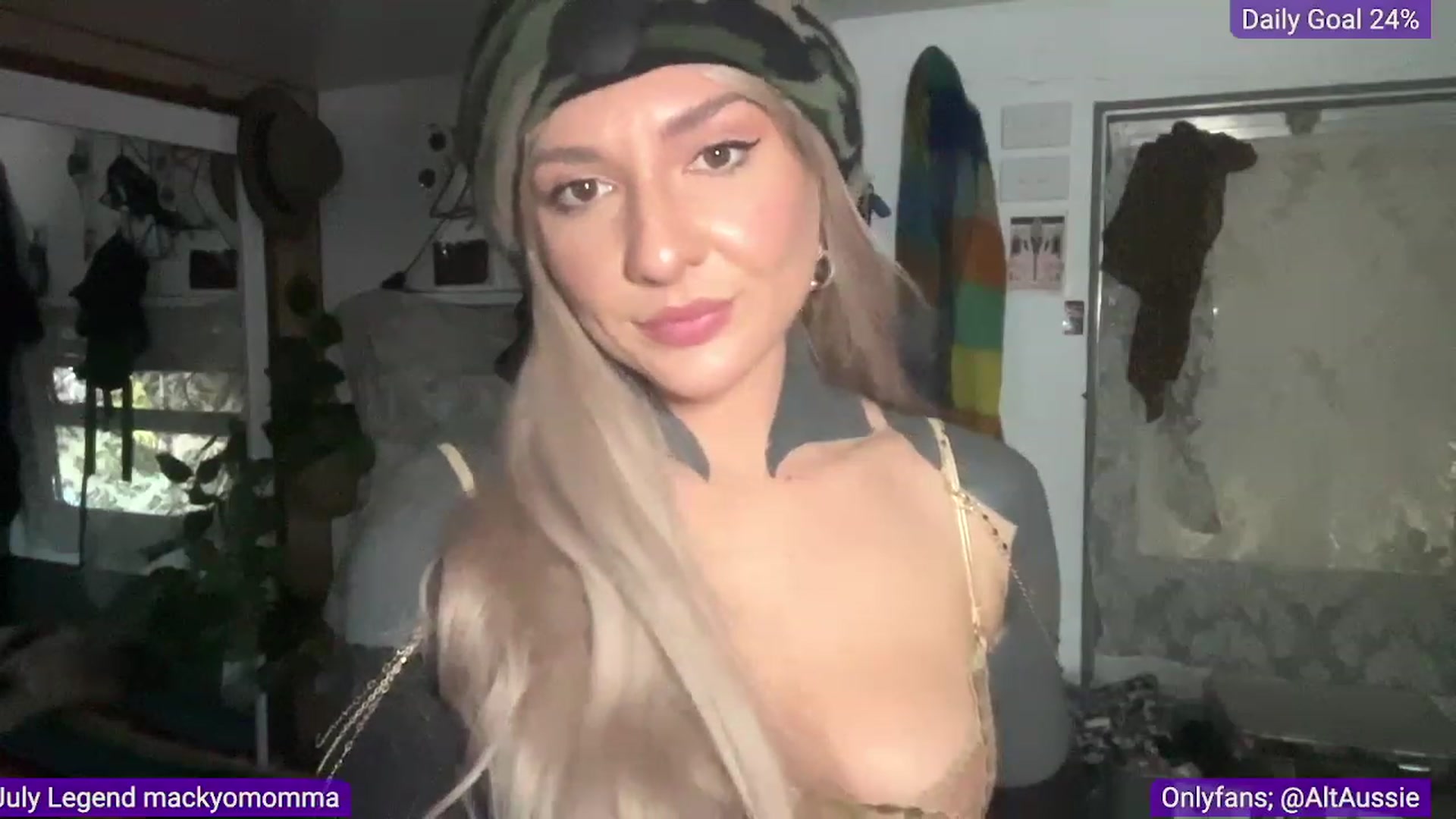 Gallery image thumbnail from Belen_O's myfreecams stream on, 07/12/2023, 07:00 image 6 of 20