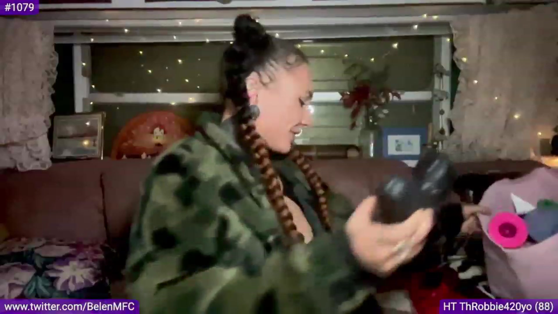 Gallery image thumbnail from Belen_O's myfreecams stream on, 08/21/2023, 08:17 image 19 of 20