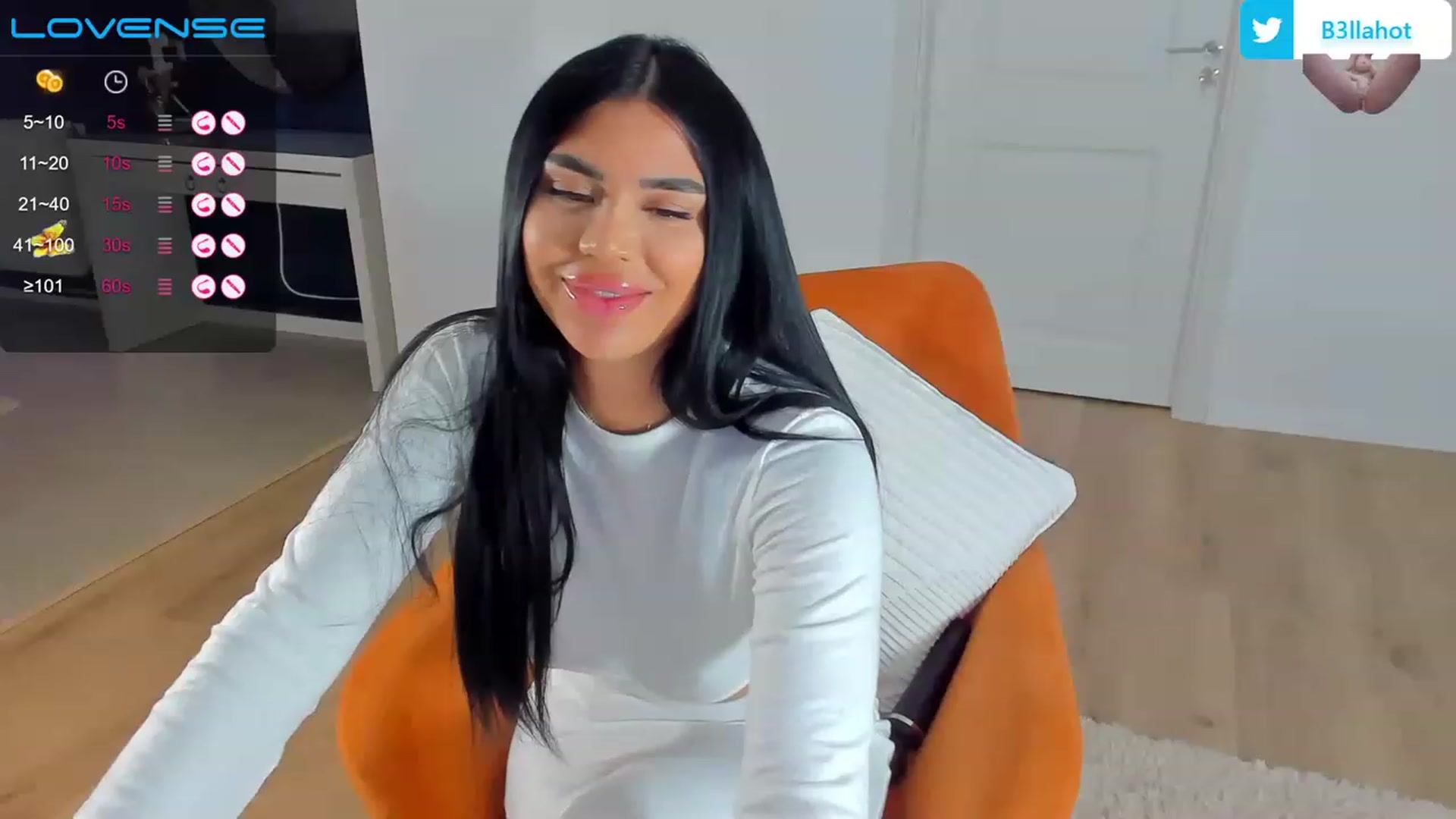 Gallery image thumbnail from Bell3_hot's myfreecams stream on, 07/18/2023, 20:43 image 15 of 20