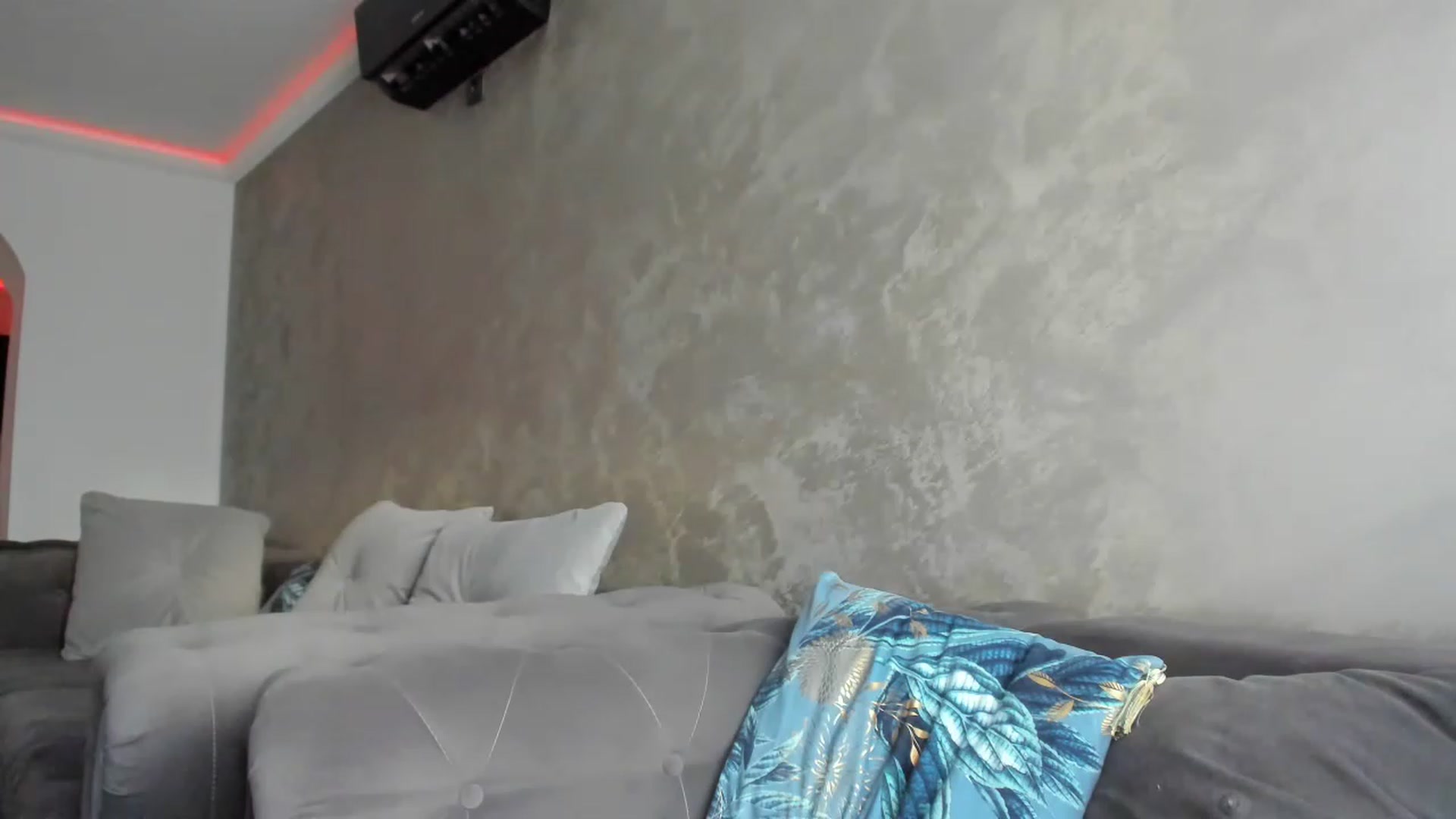 Gallery image thumbnail from BellAhhh's myfreecams stream on, 01/18/2023, 08:04 image 10 of 20