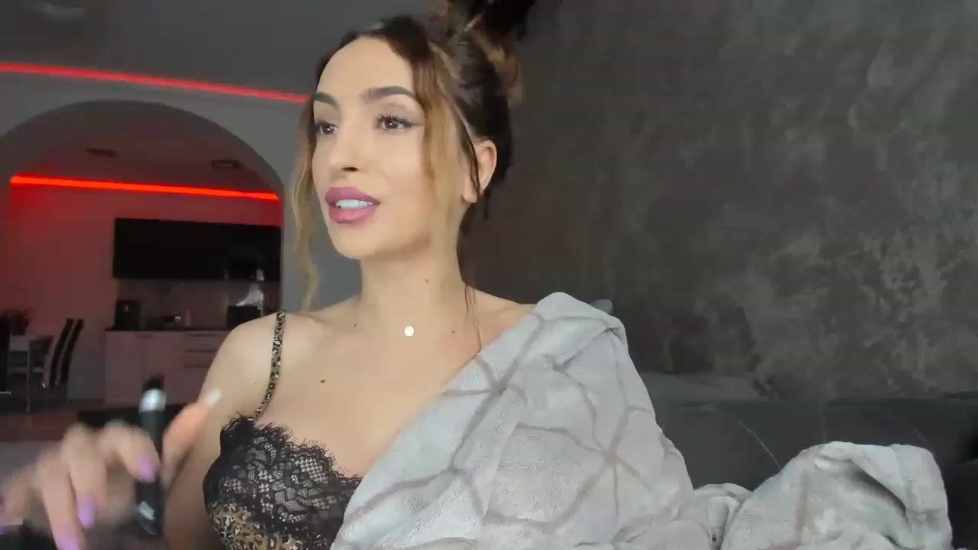 Gallery image thumbnail from BellAhhh's myfreecams stream on, 01/26/2023, 07:45 image 8 of 20